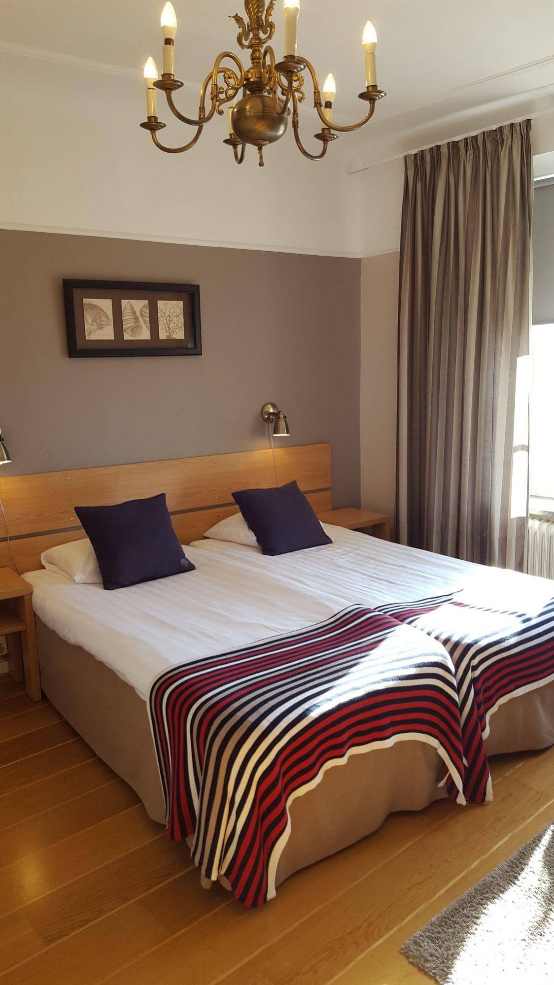 Hamnhotellet Kronan