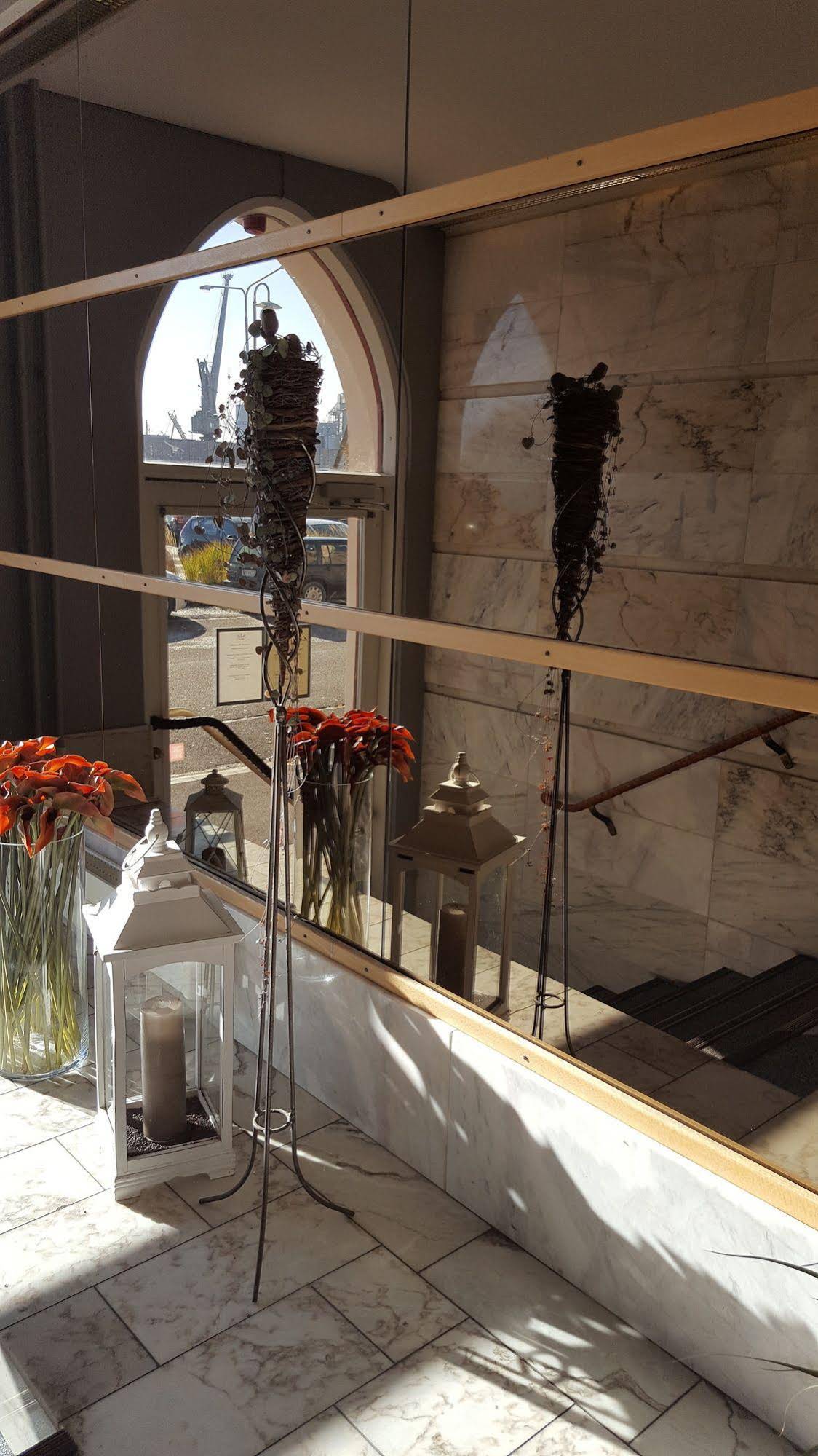 Hamnhotellet Kronan