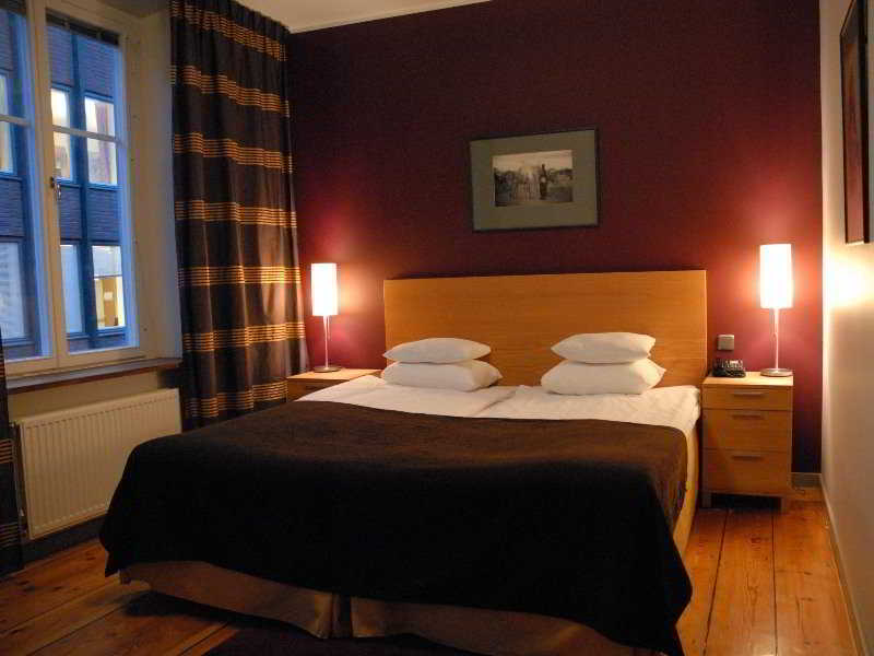 Rex Hotel