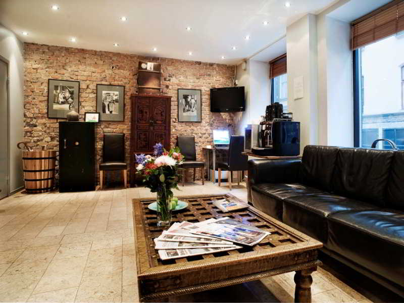 Rex Hotel
