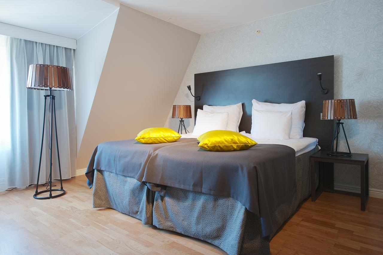 Home Hotel Plaza