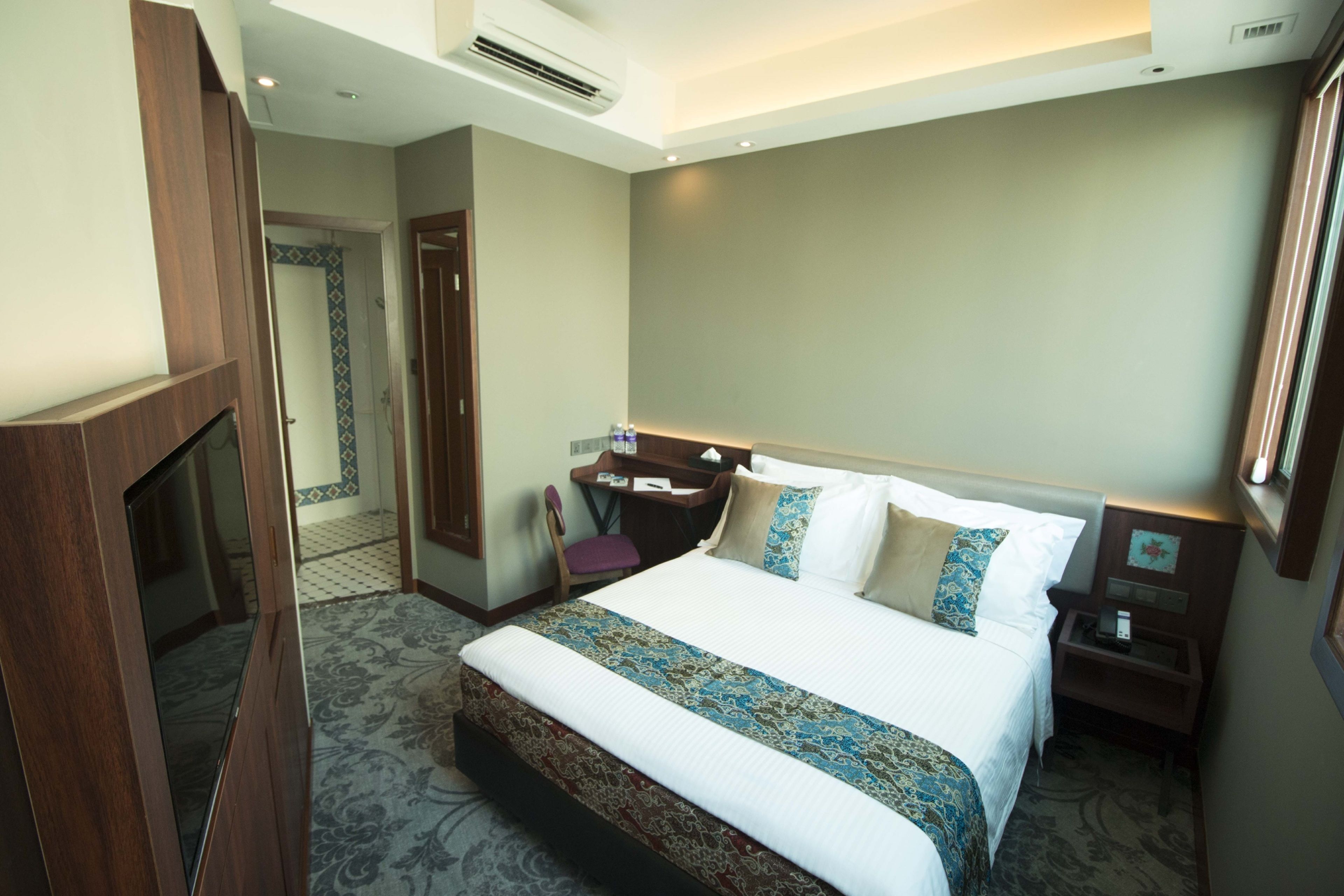 AM Hotel