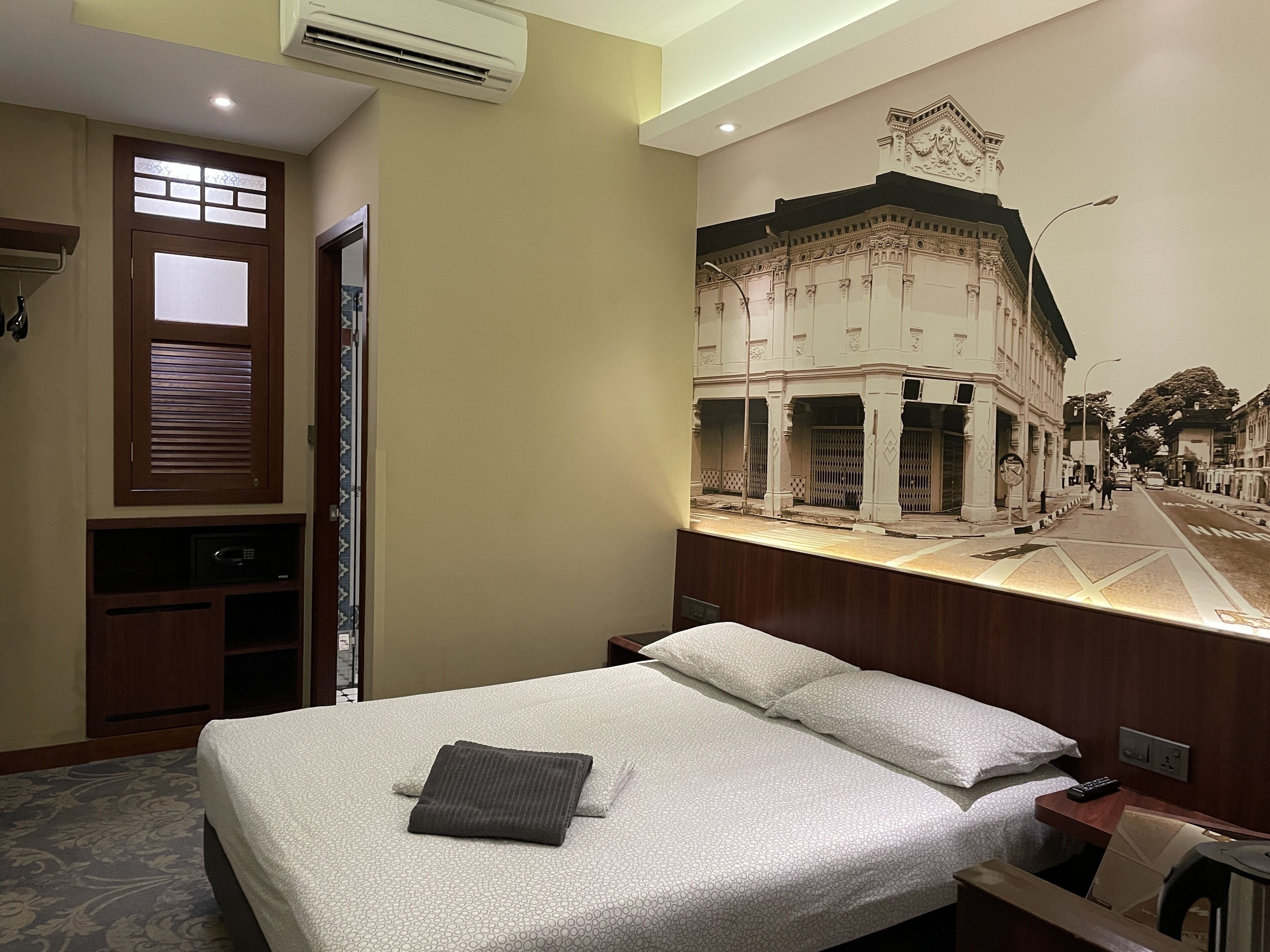 AM Hotel