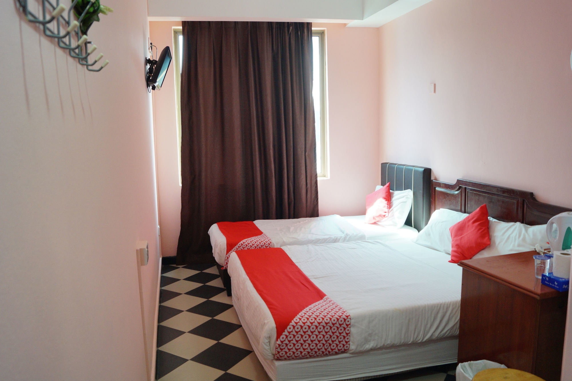 BudgetOne Hotel