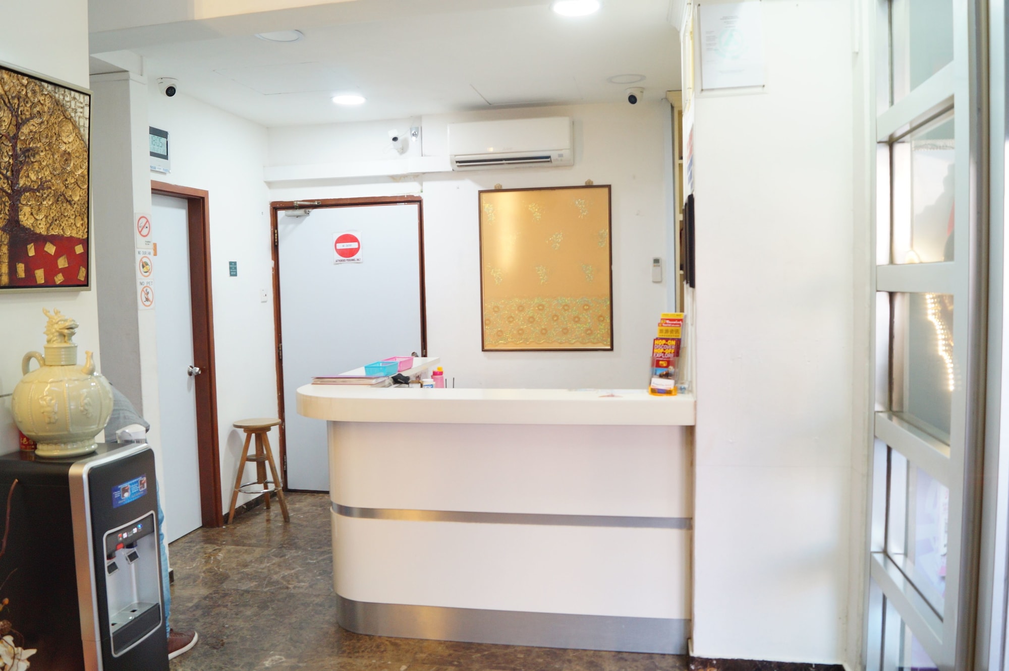 BudgetOne Hotel
