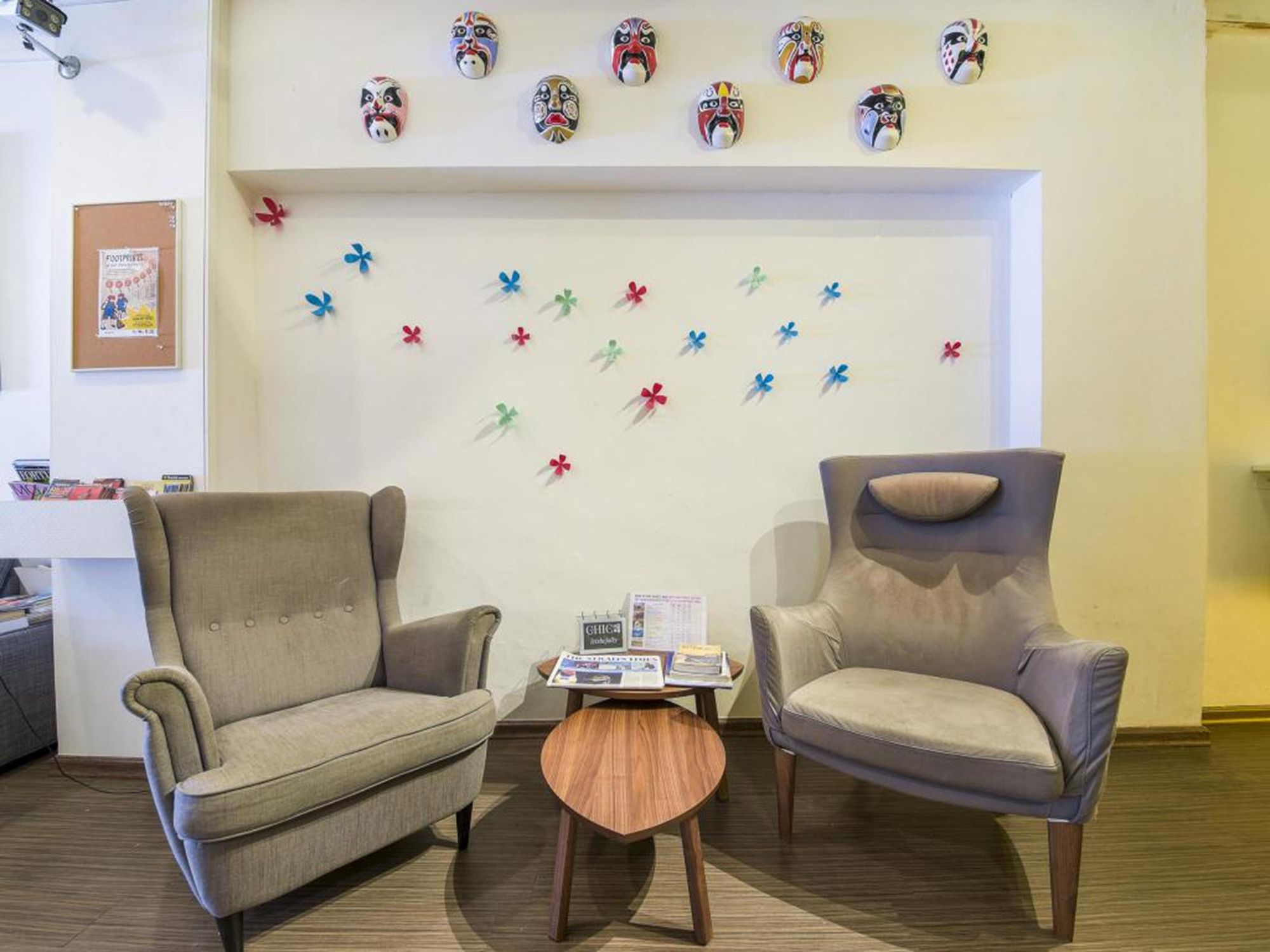 Chic Capsule Otel