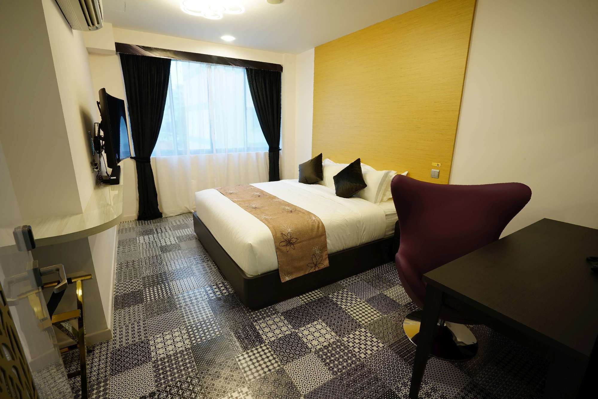 Five/6 Hotel Splendour