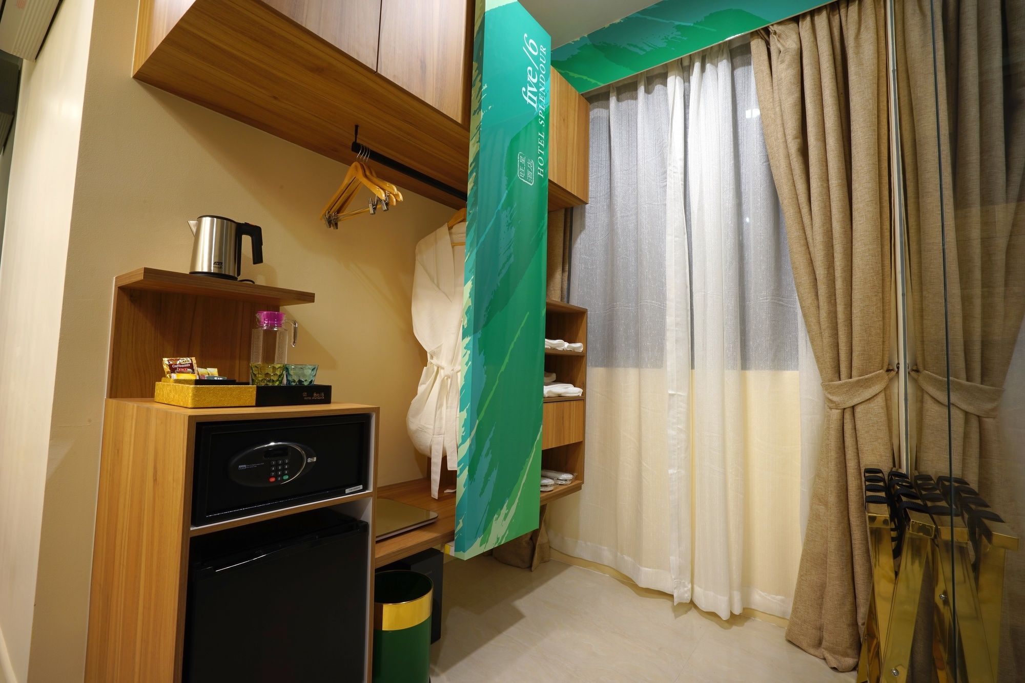 Five/6 Hotel Splendour