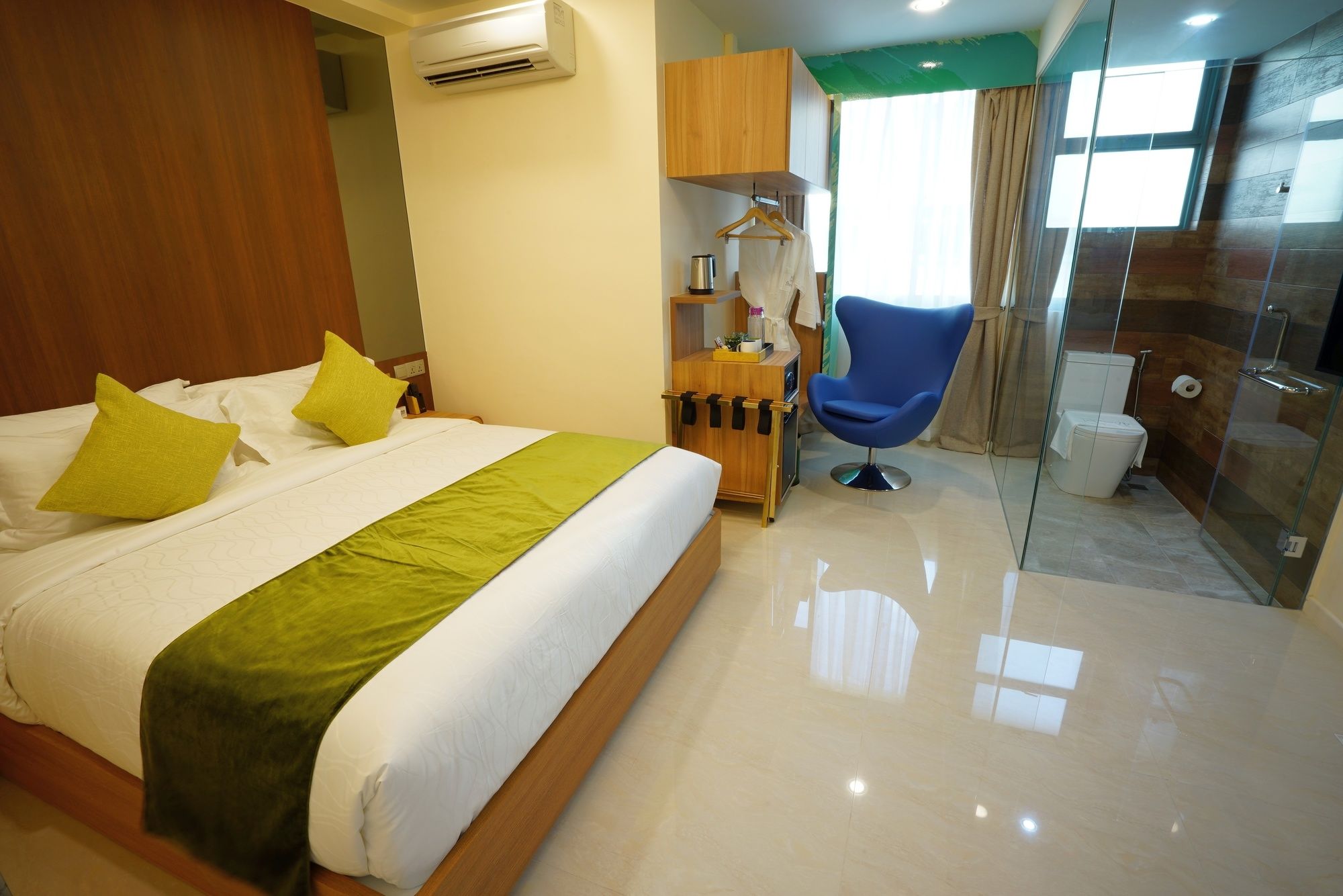 Five/6 Hotel Splendour