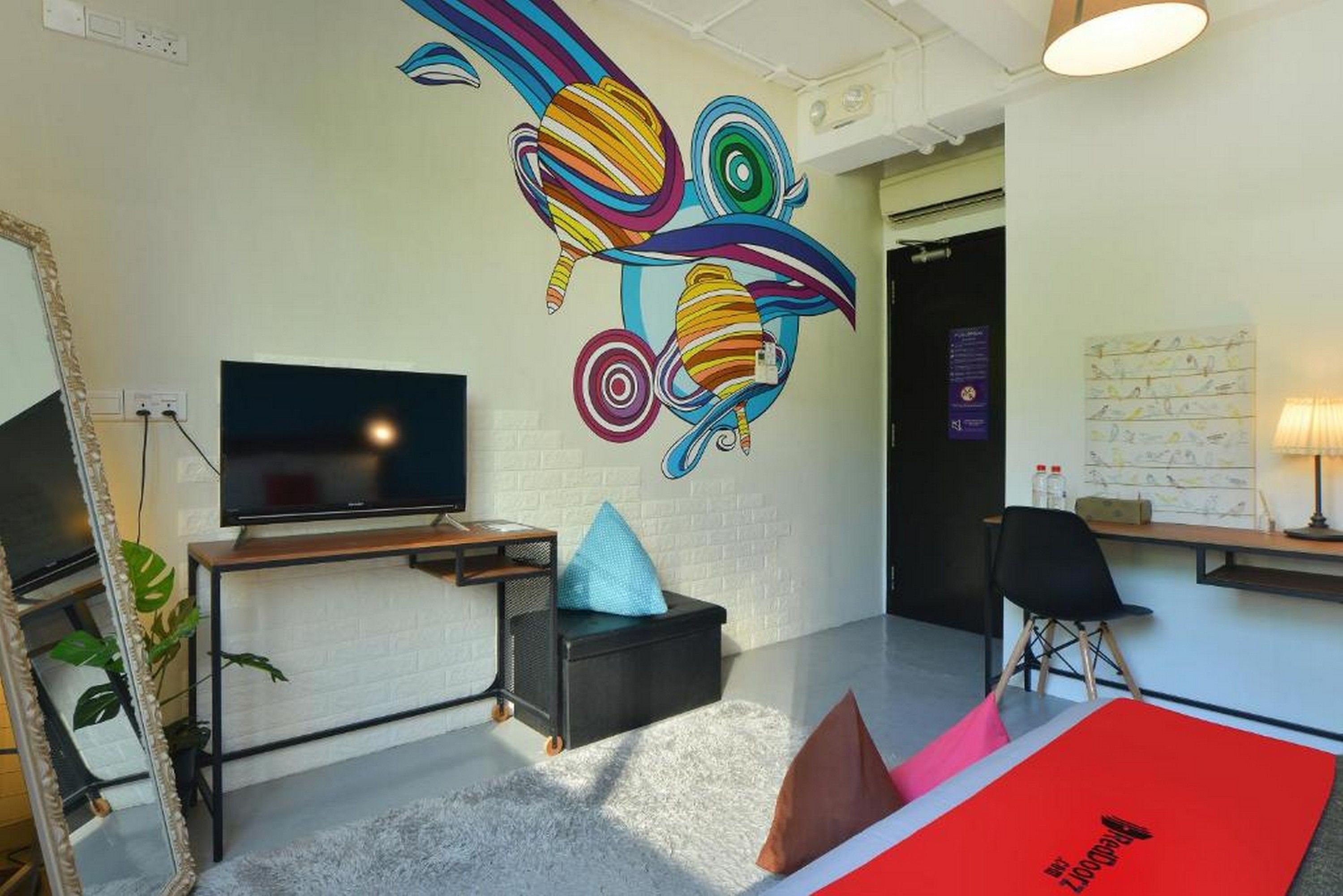 Five Stones Hostel by RedDoorz