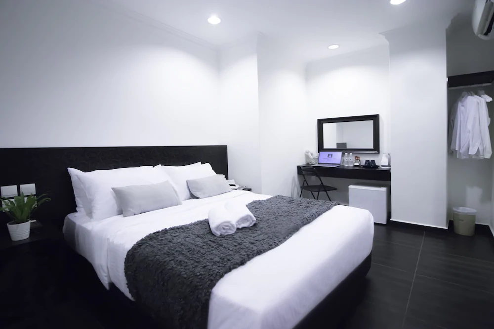 Harbour Ville Hotel Hamilton