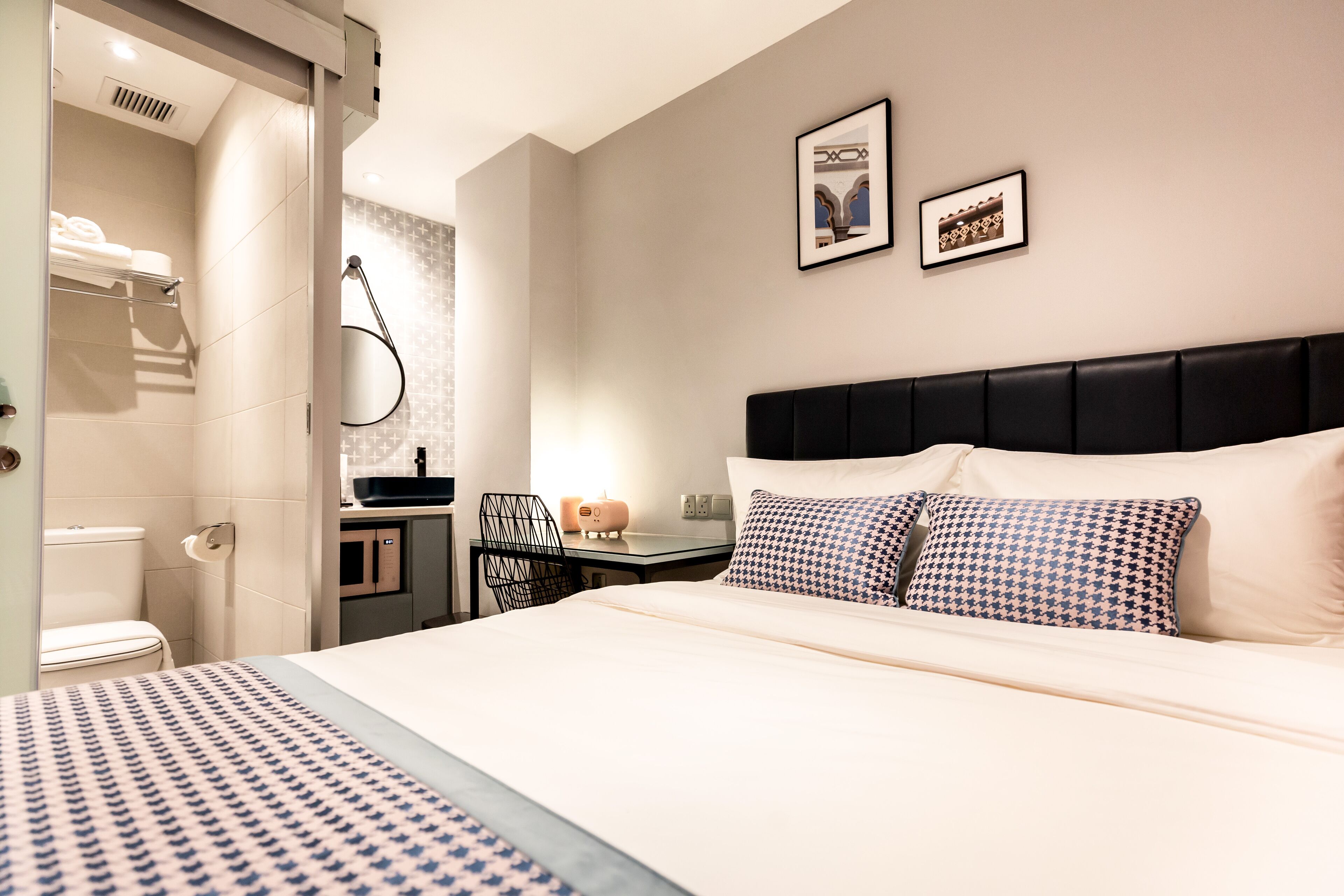 Heritage Collection On Arab A Digital Hotel