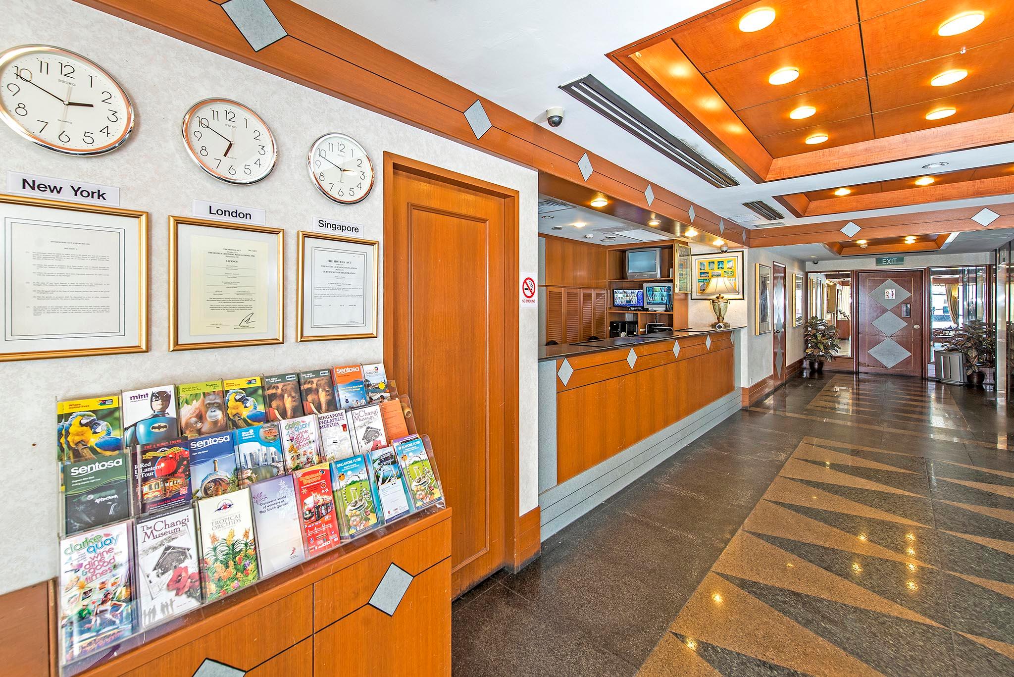 Hotel 81 Palace