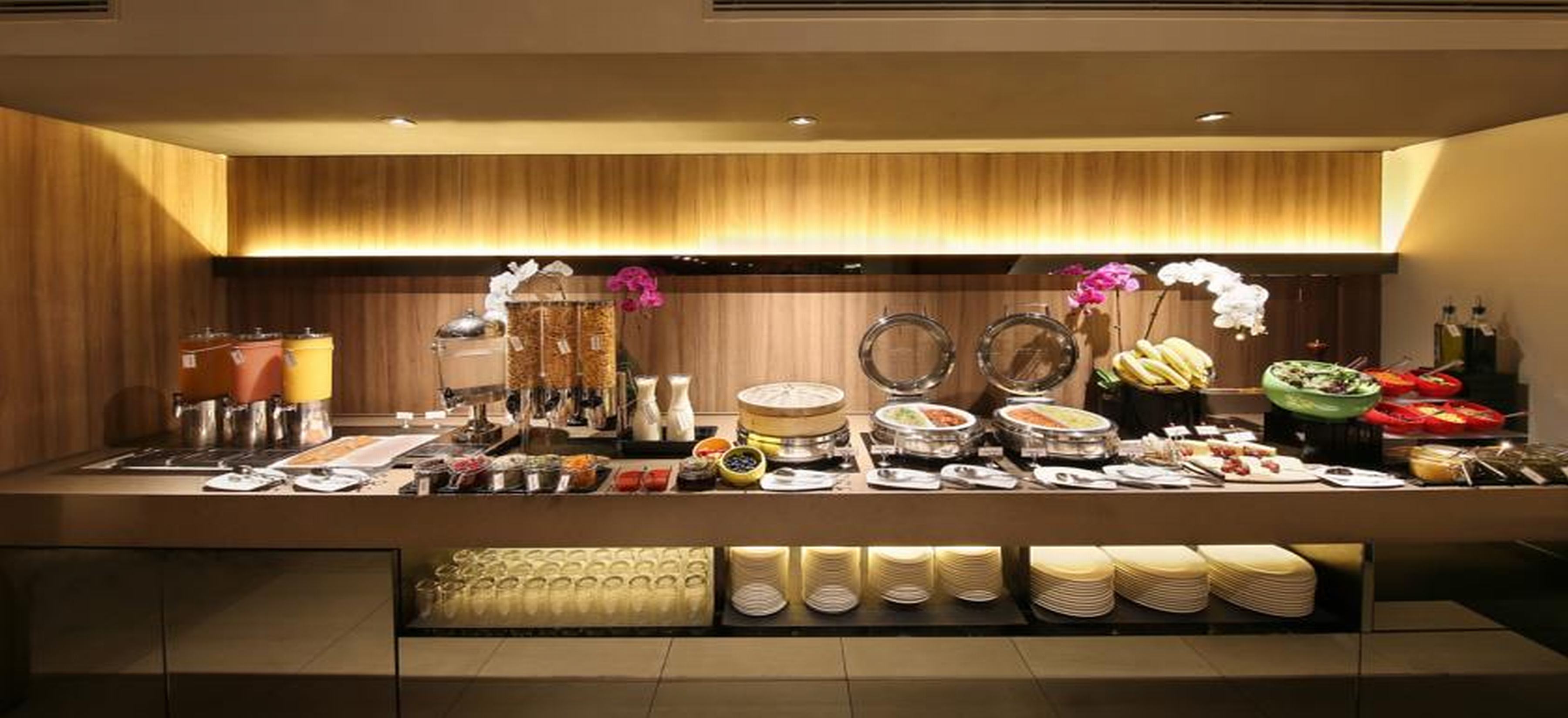 Pan Pacific Serviced Suites Beach Road