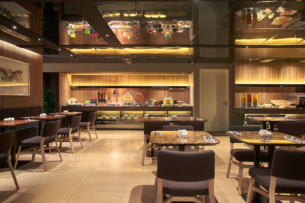 Pan Pacific Serviced Suites Beach Road