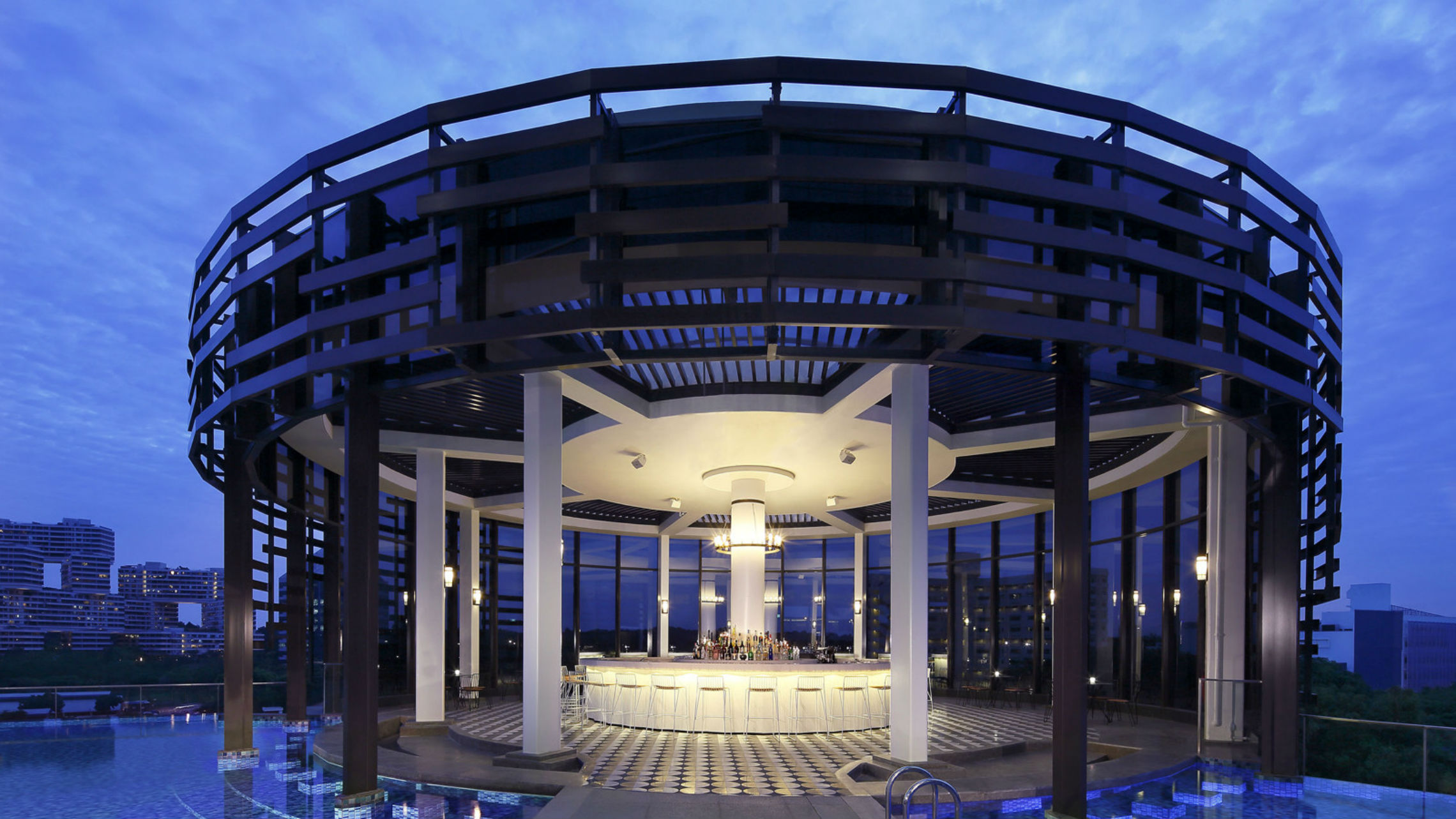 Momentus Hotel Alexandra