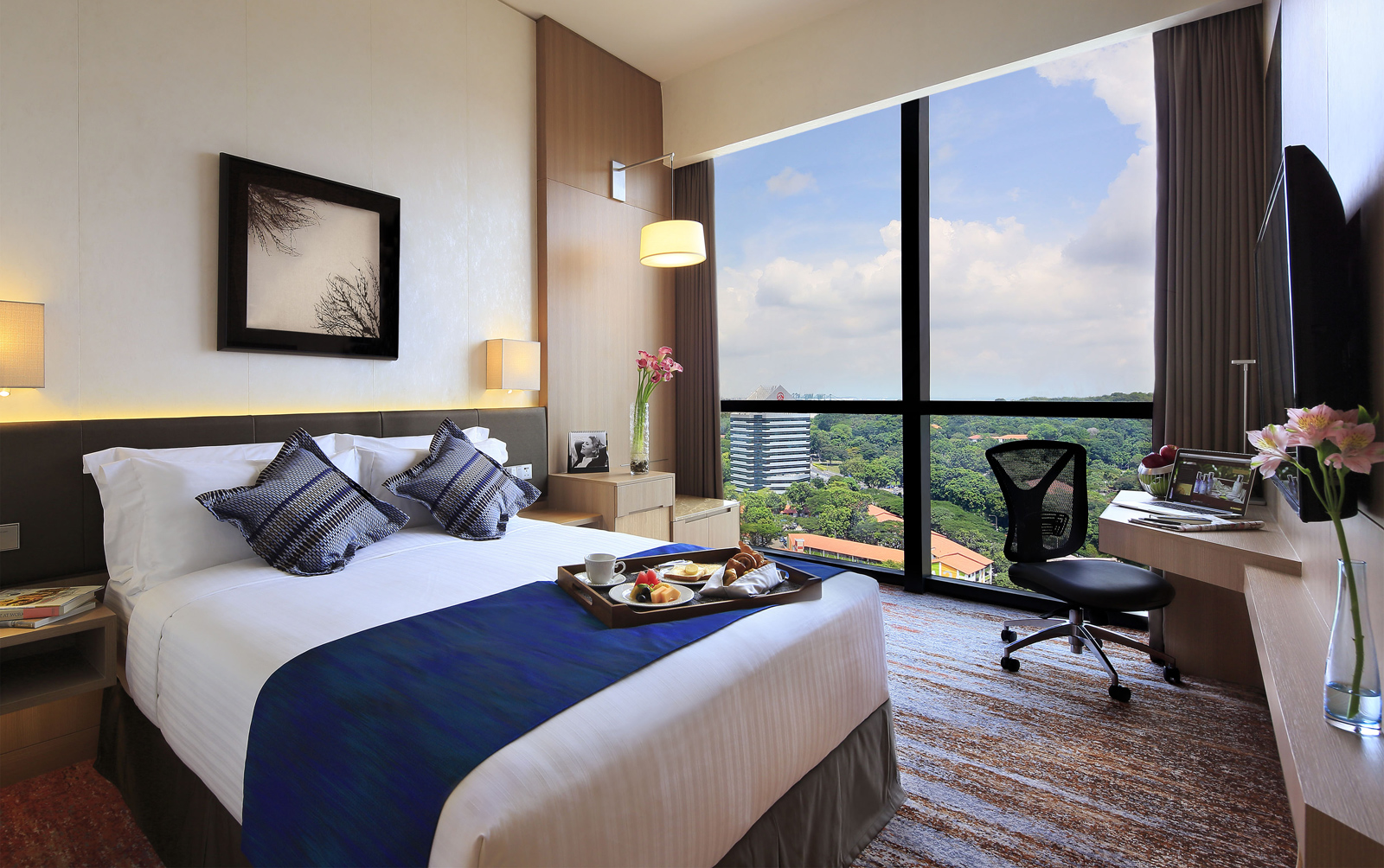 Momentus Hotel Alexandra