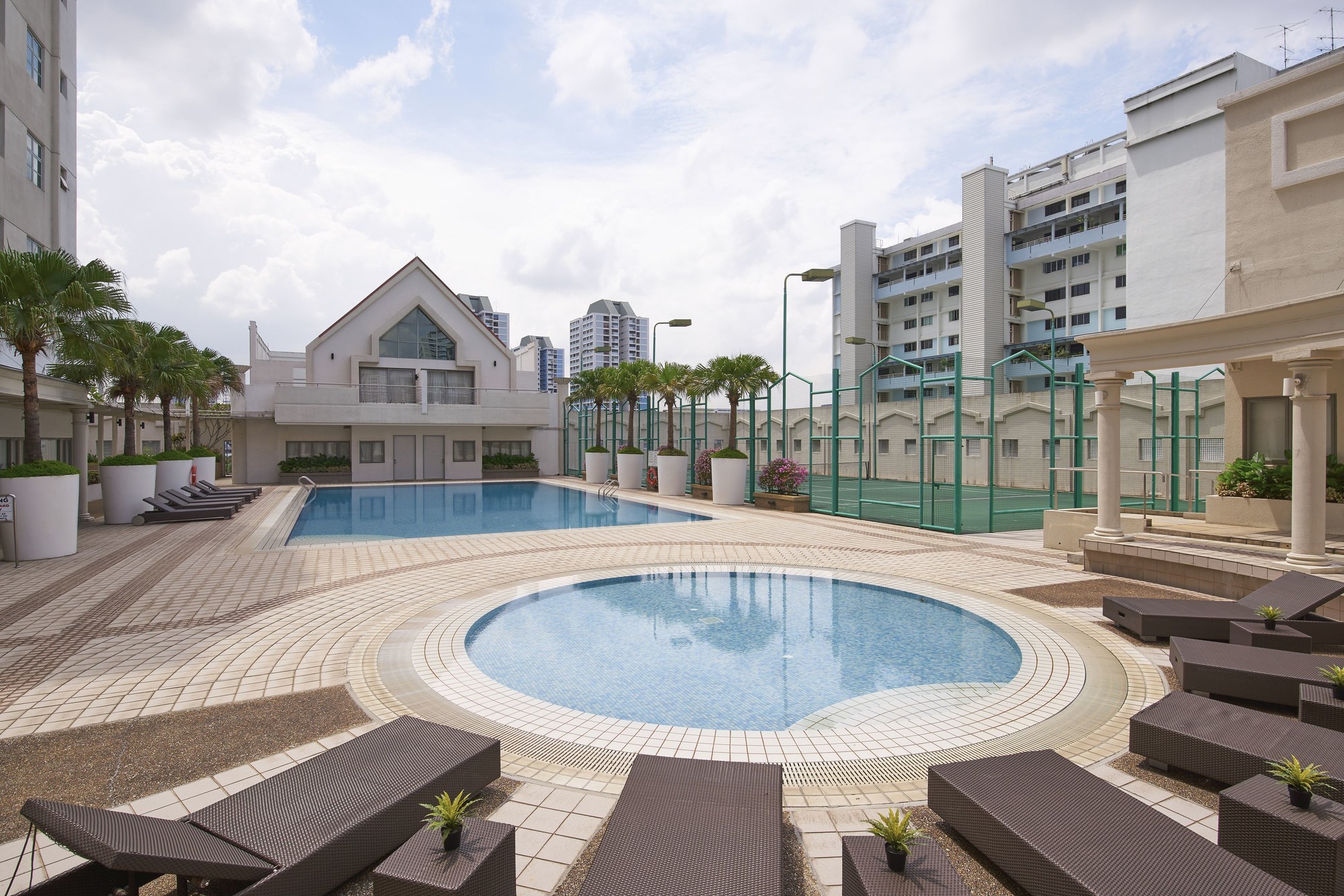 Village Residence West Coast