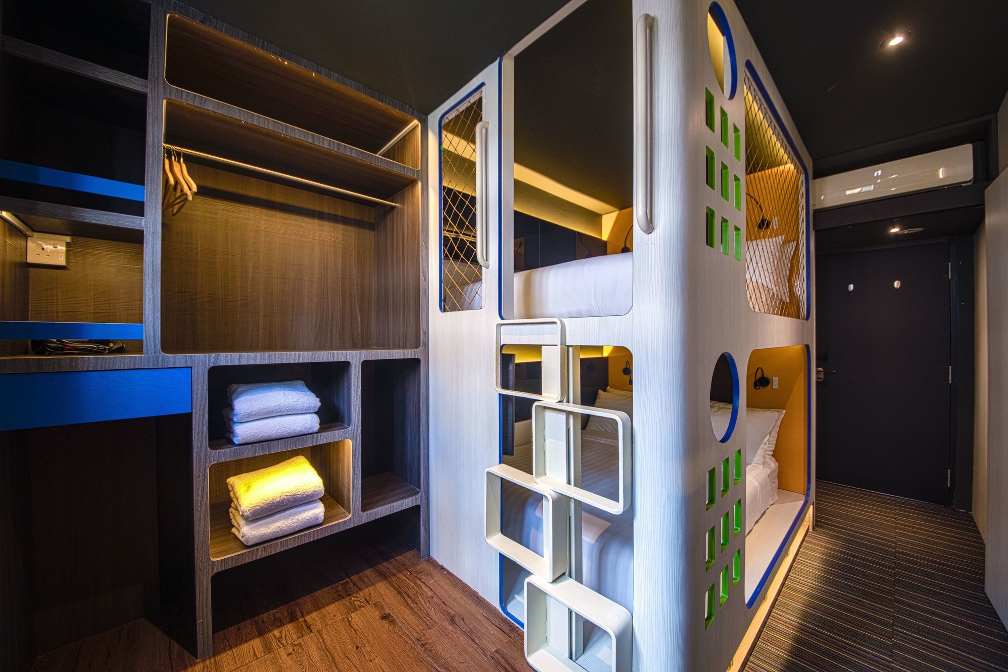 CUBE Boutique Capsule Hotel @ Chinatown