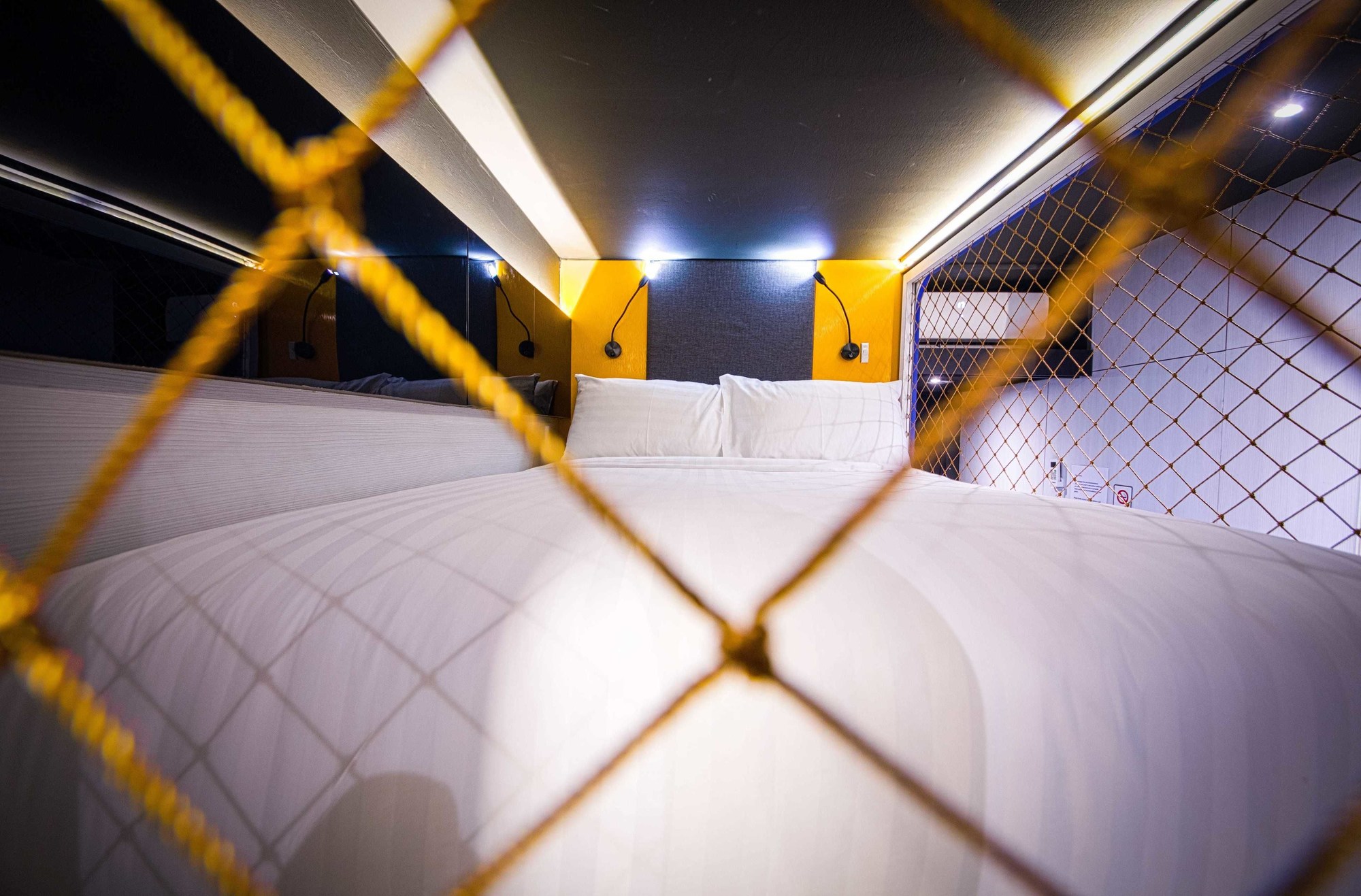 CUBE Boutique Capsule Hotel @ Chinatown