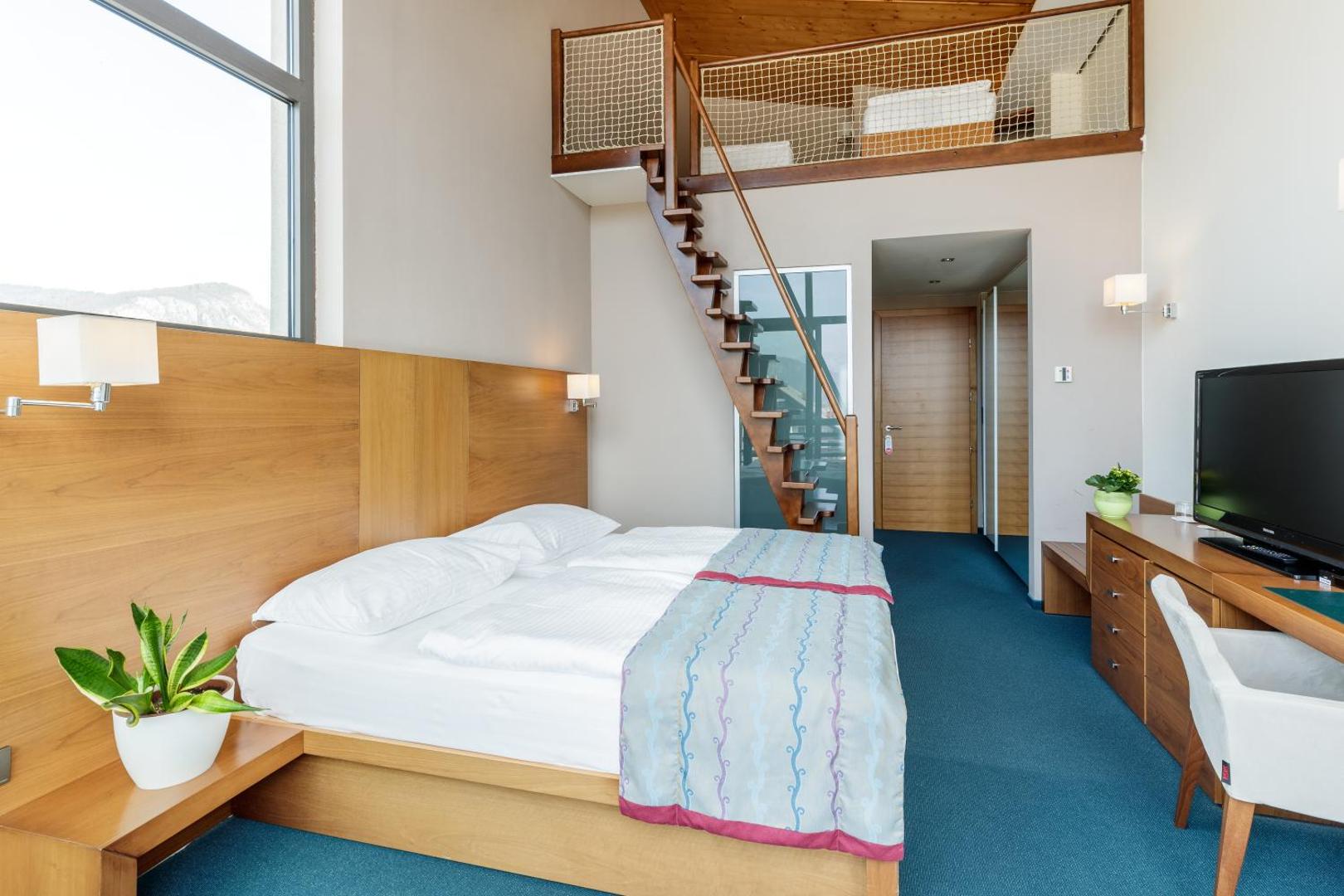 Bohinj ECO Hotel