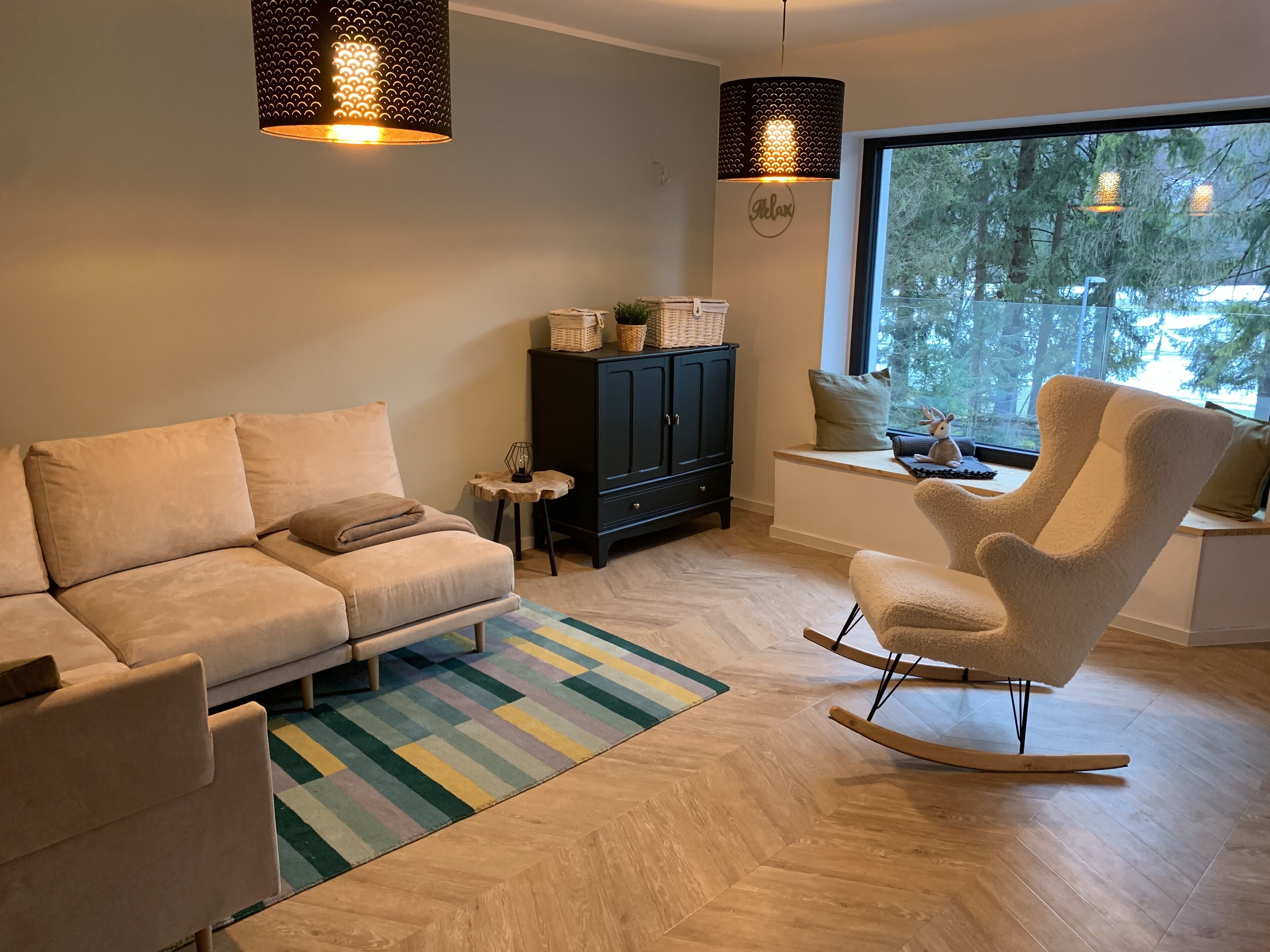 Pine Tree Holiday House