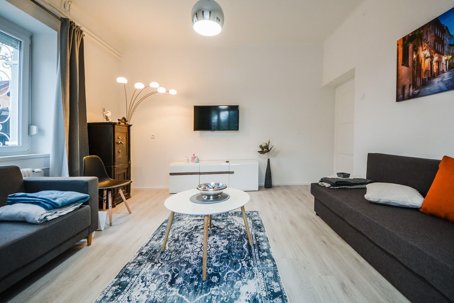 Kavon Apartments