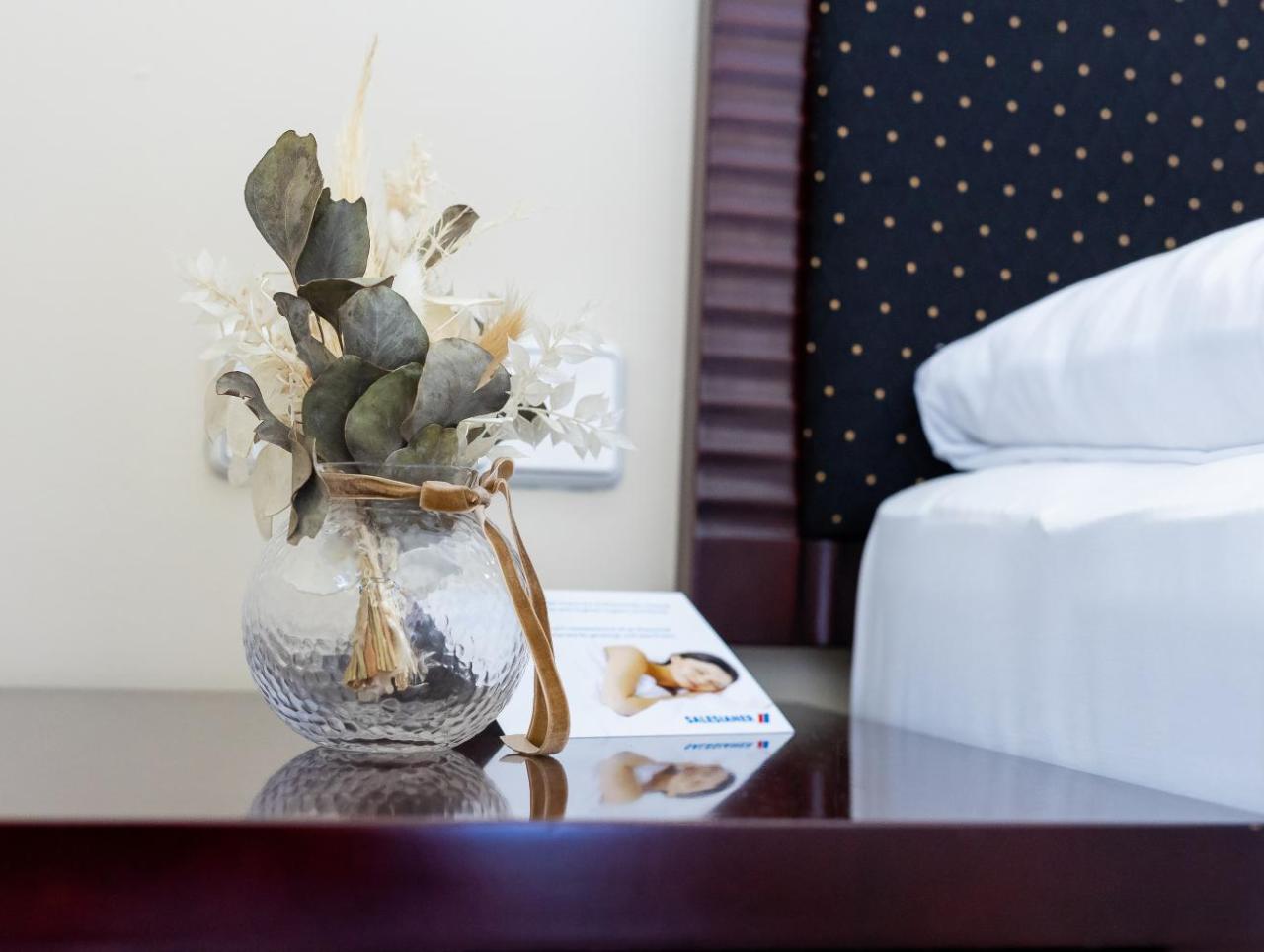 365 Hotel