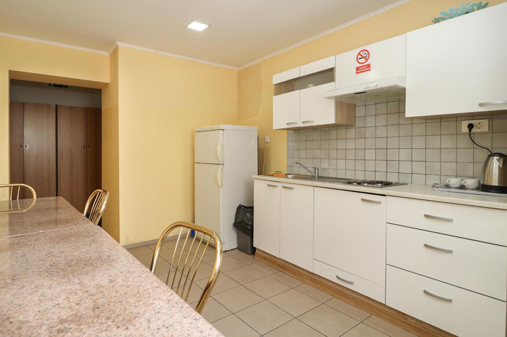 Beg Rooms