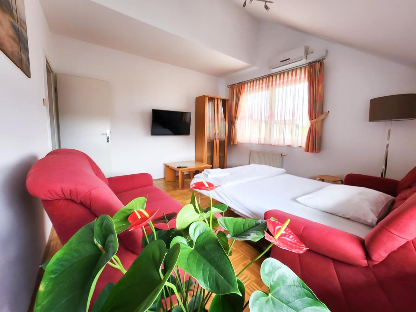 Mlada Lipa Guesthouse