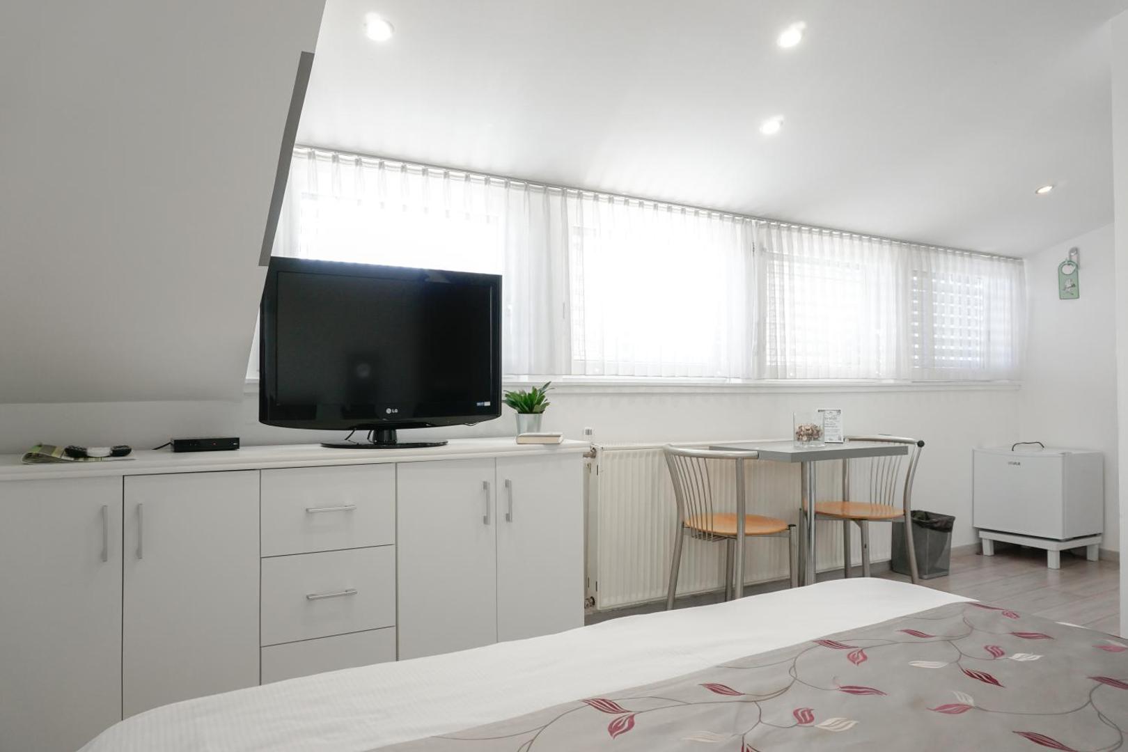 Mlada Lipa Guesthouse