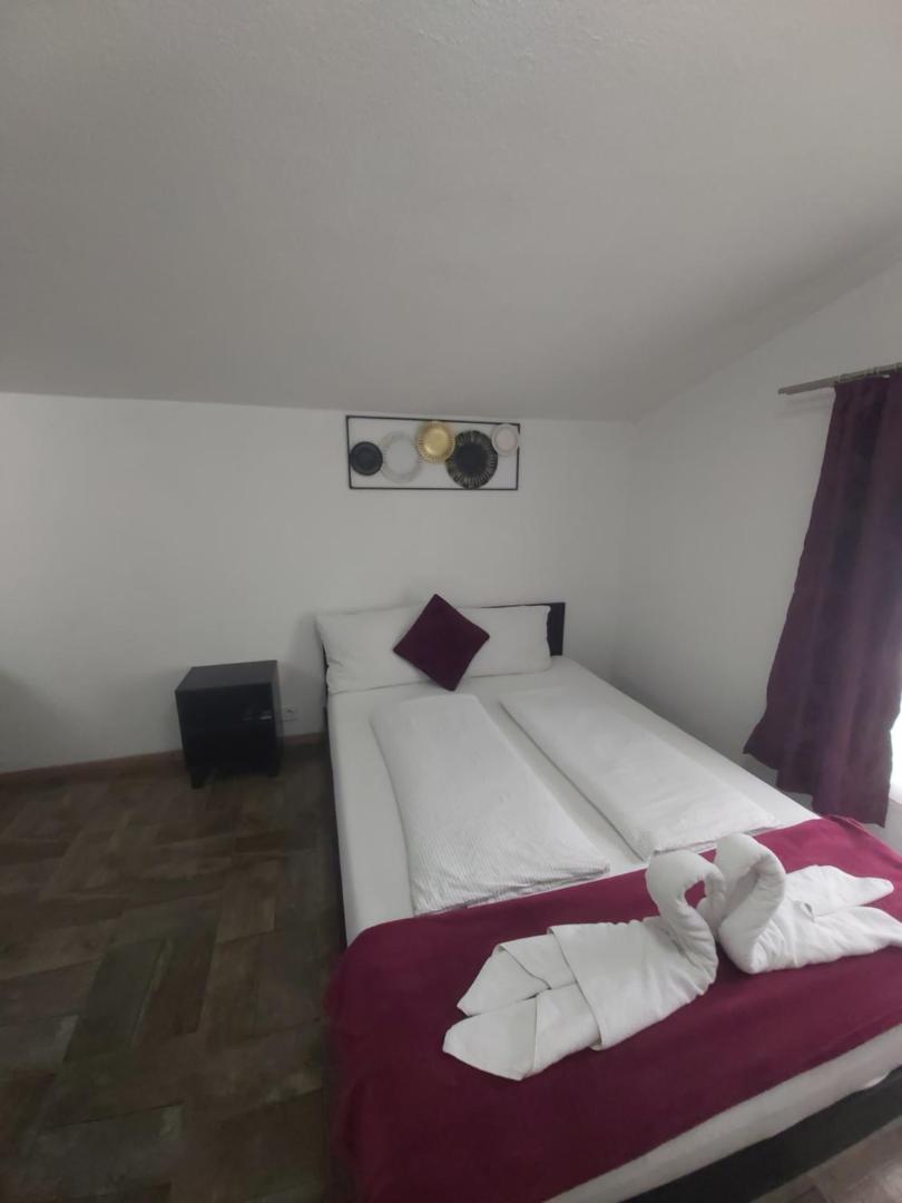 Panda Rooms