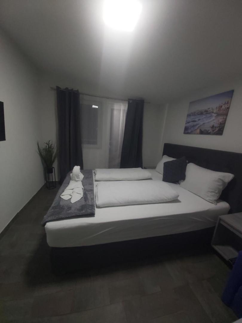 Panda Rooms