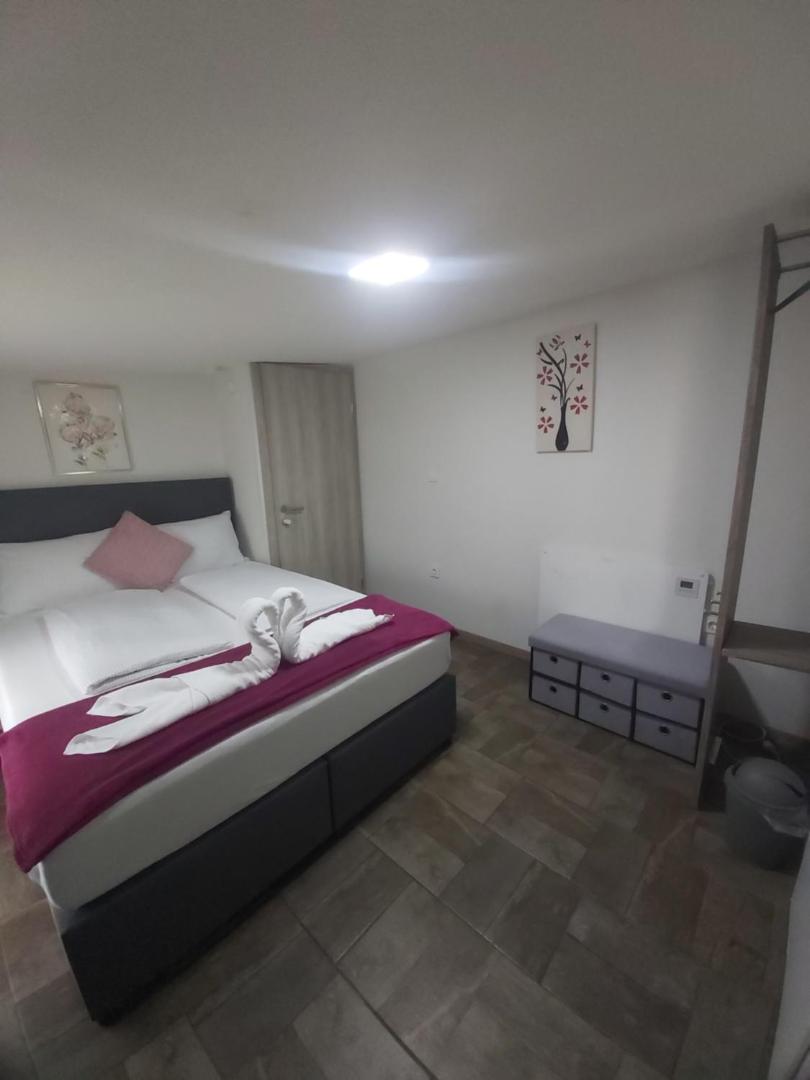Panda Rooms