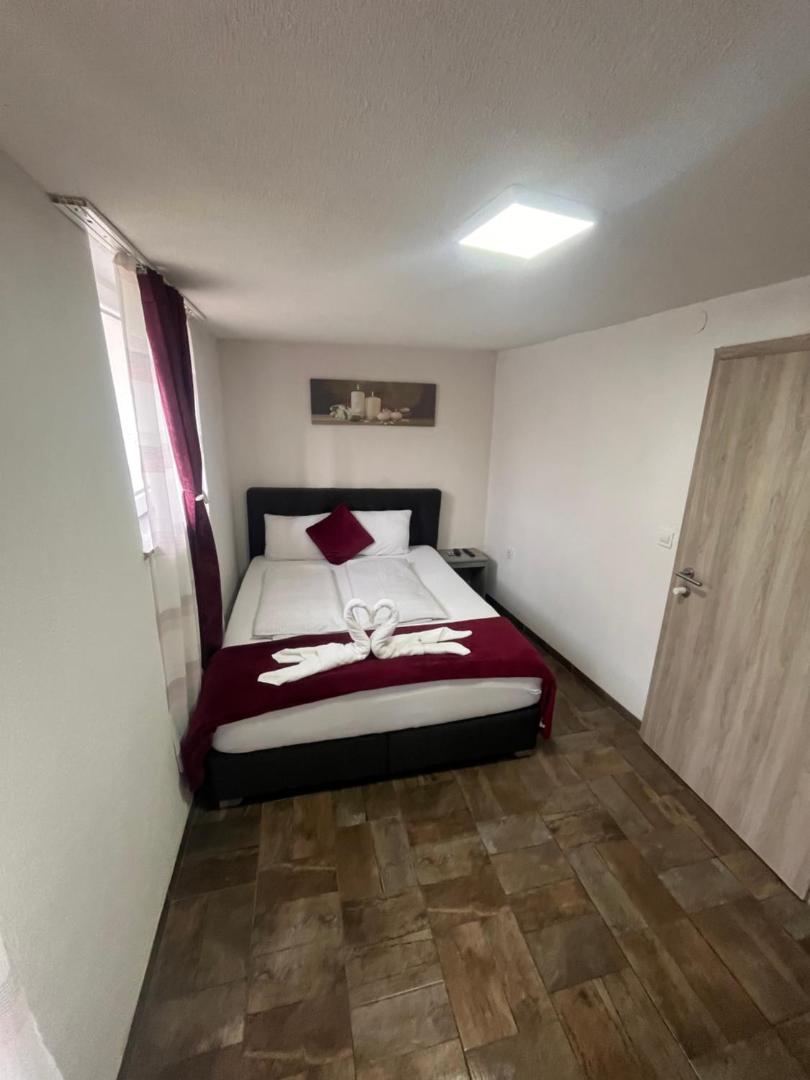 Panda Rooms