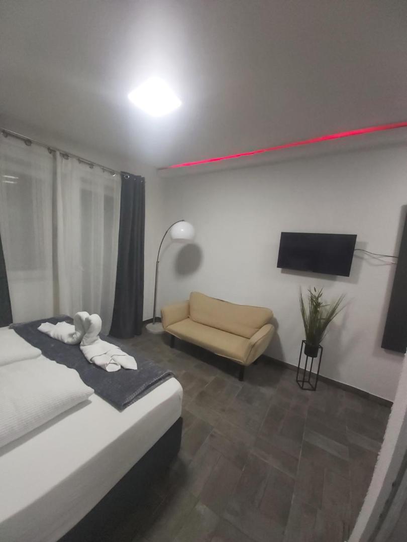 Panda Rooms