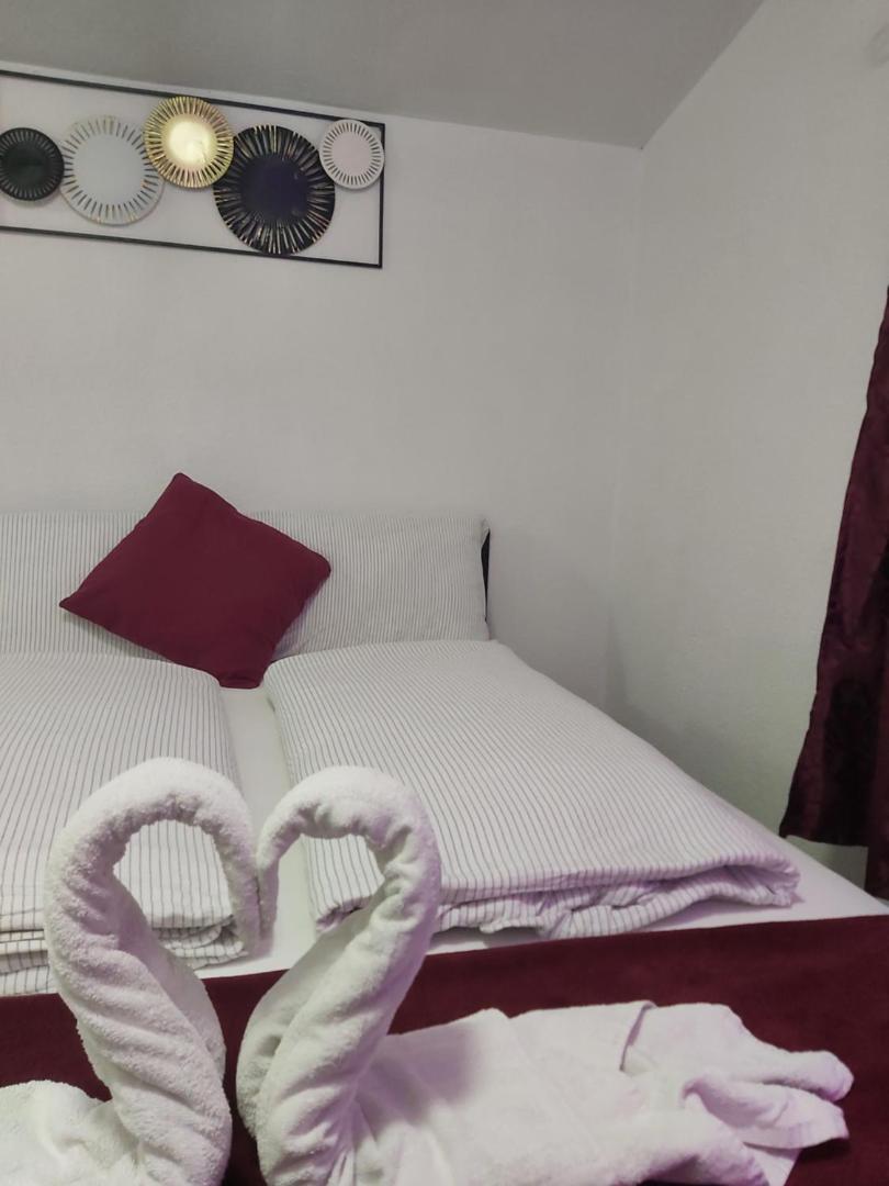 Panda Rooms