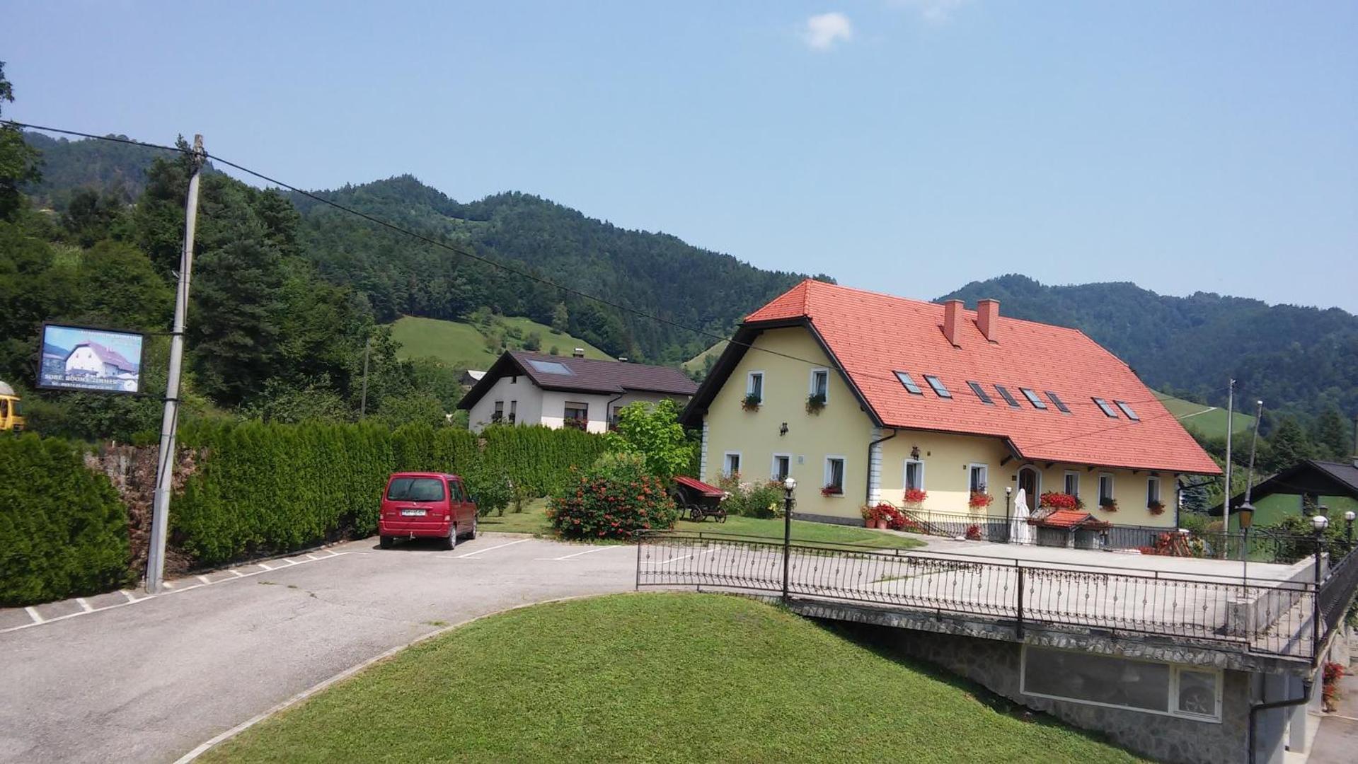 Tourist Farm Pri Ratu