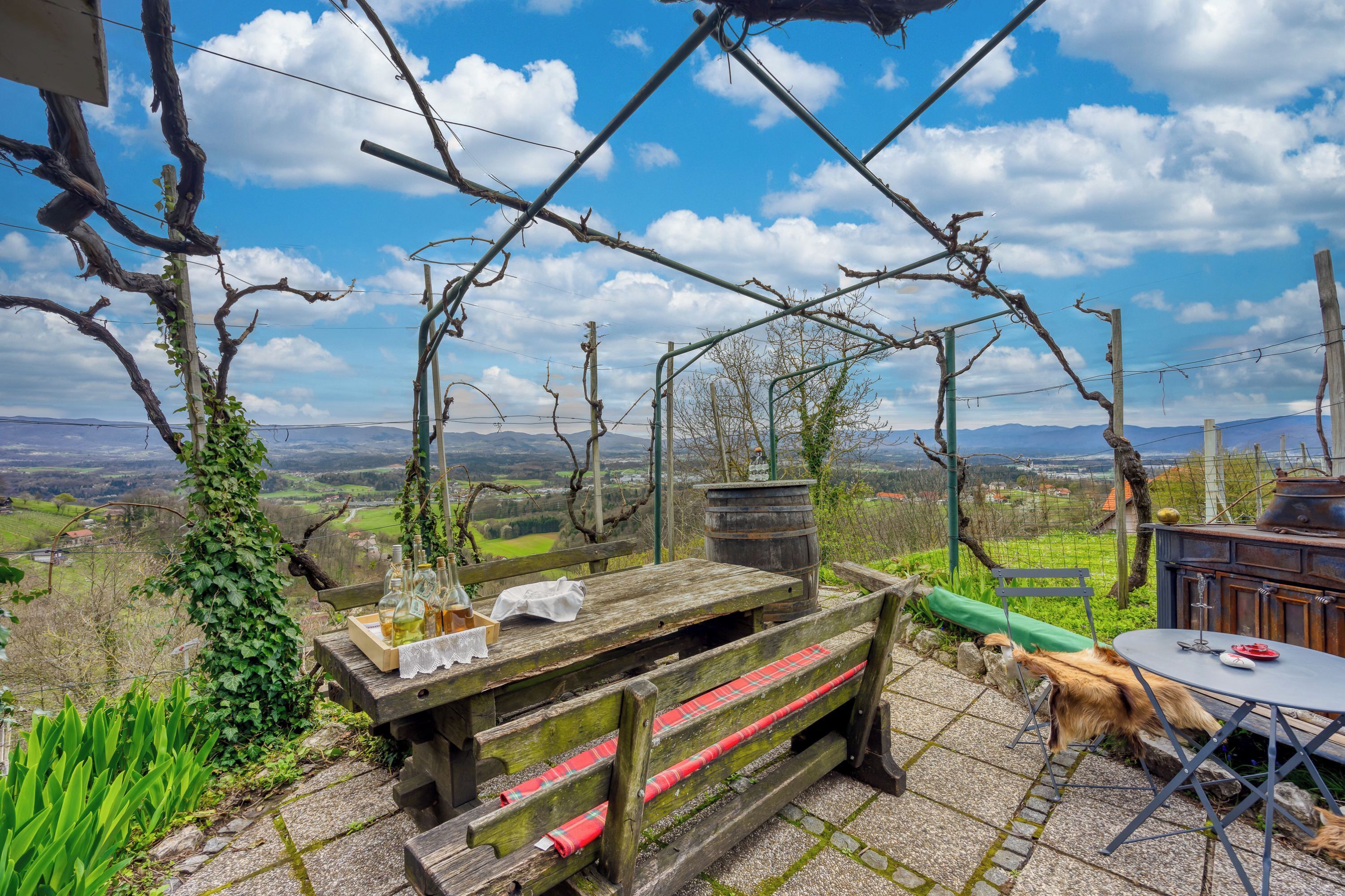 Vineyard Cottage Vercek