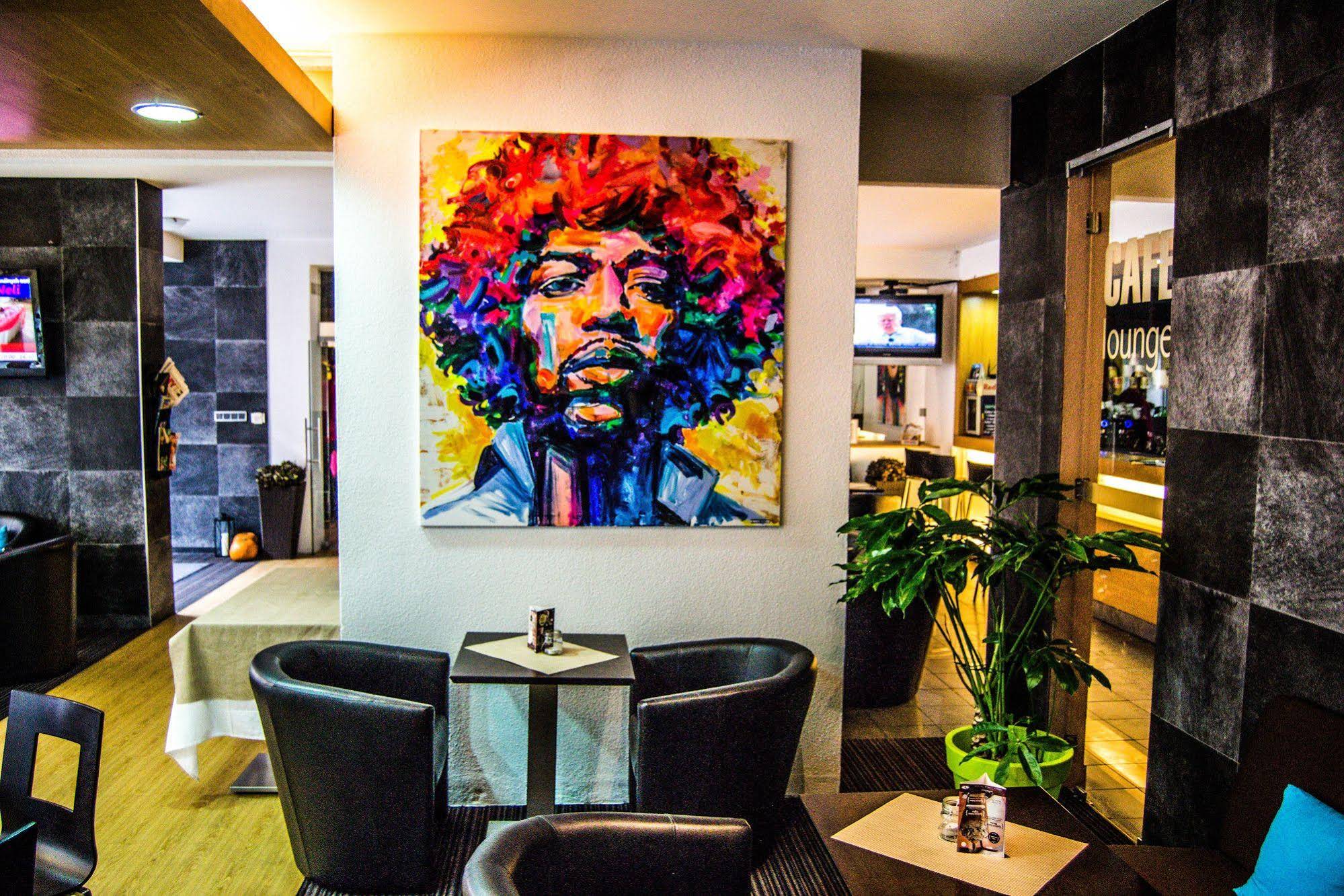 Urpin City Residence