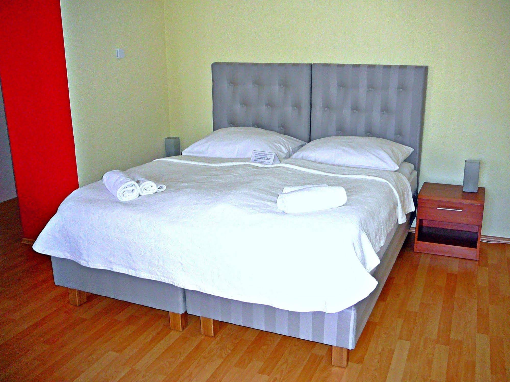 Urpin City Residence