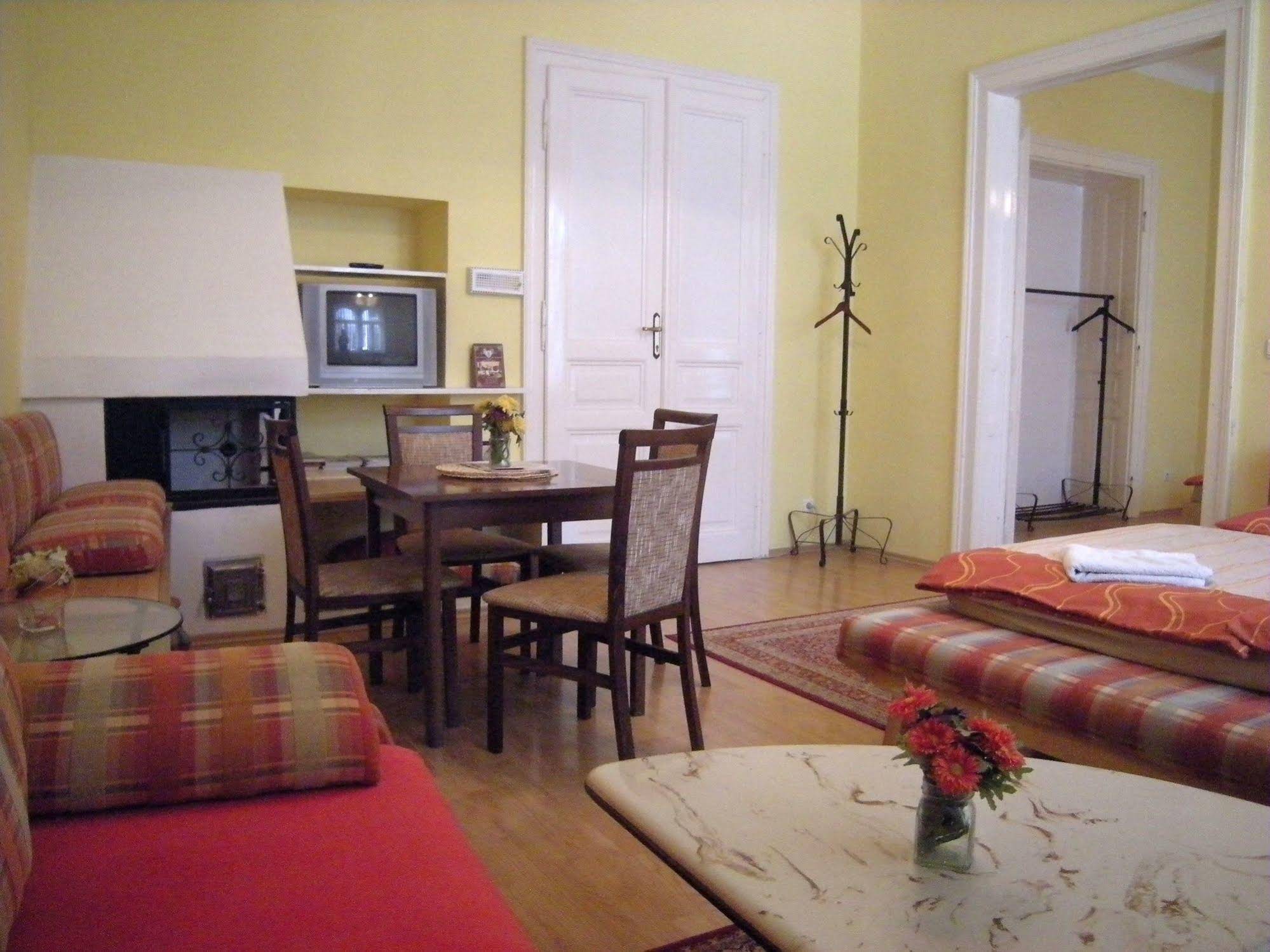 Apartment Historical Centre