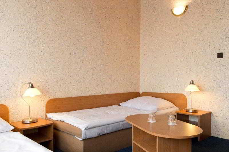 Hotel Junior