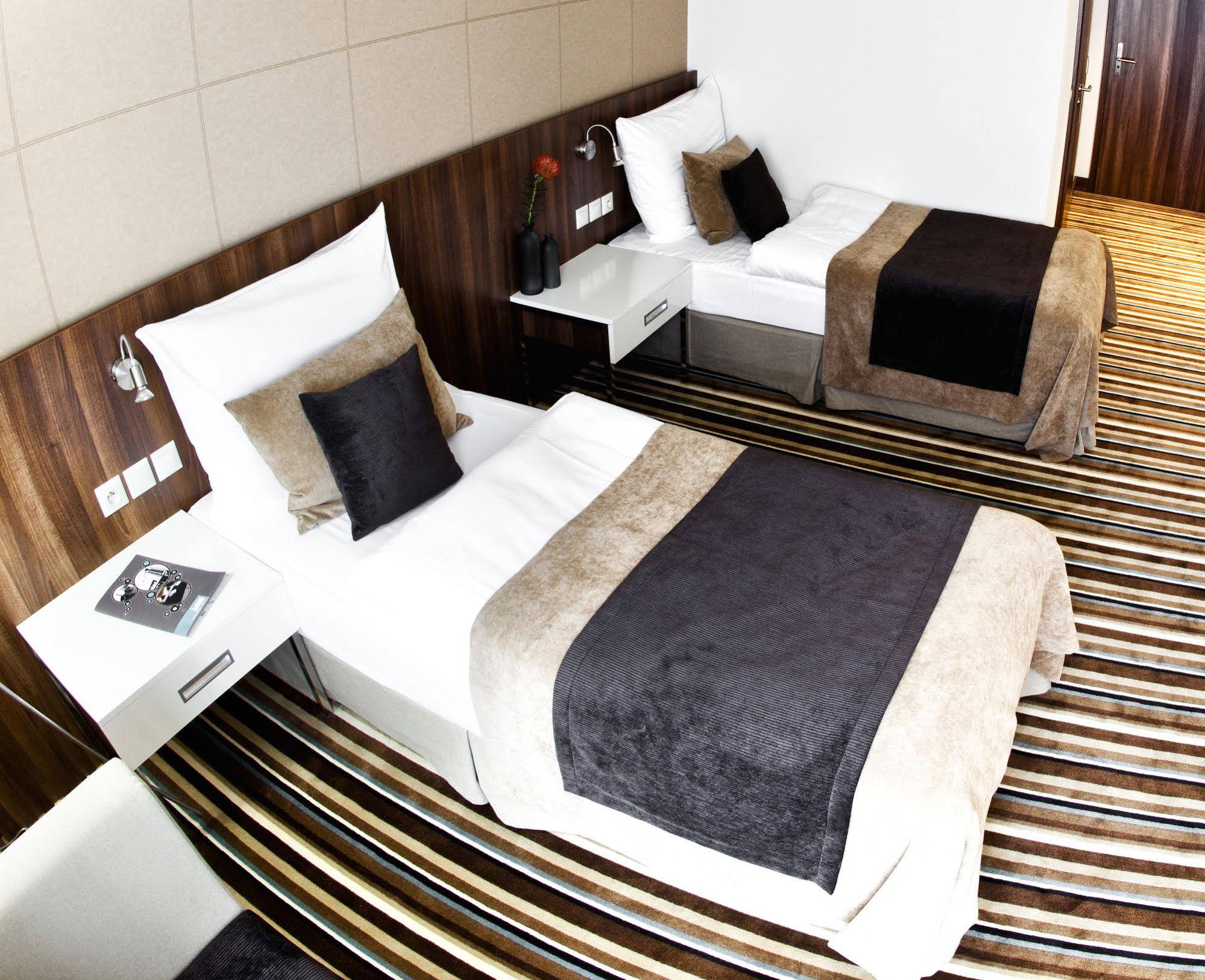 Business Hotel ASTRUM Laus