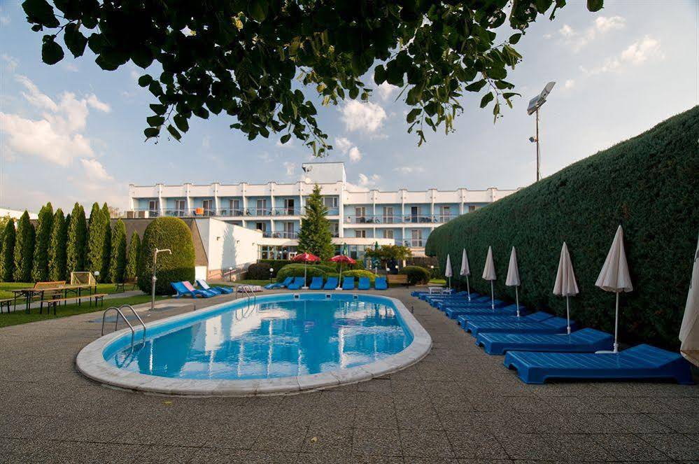 Hotel Senec