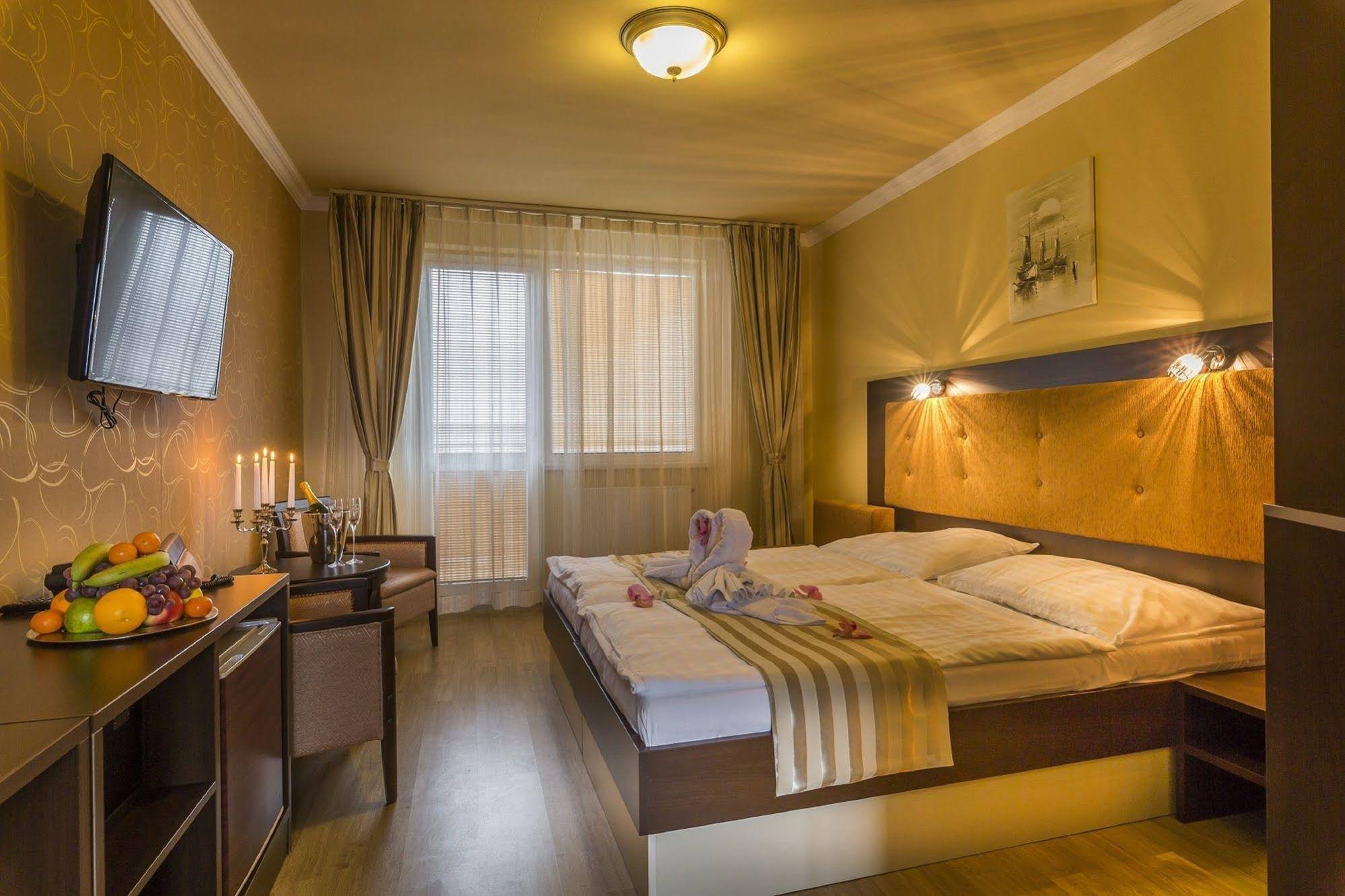 Hotel Sun