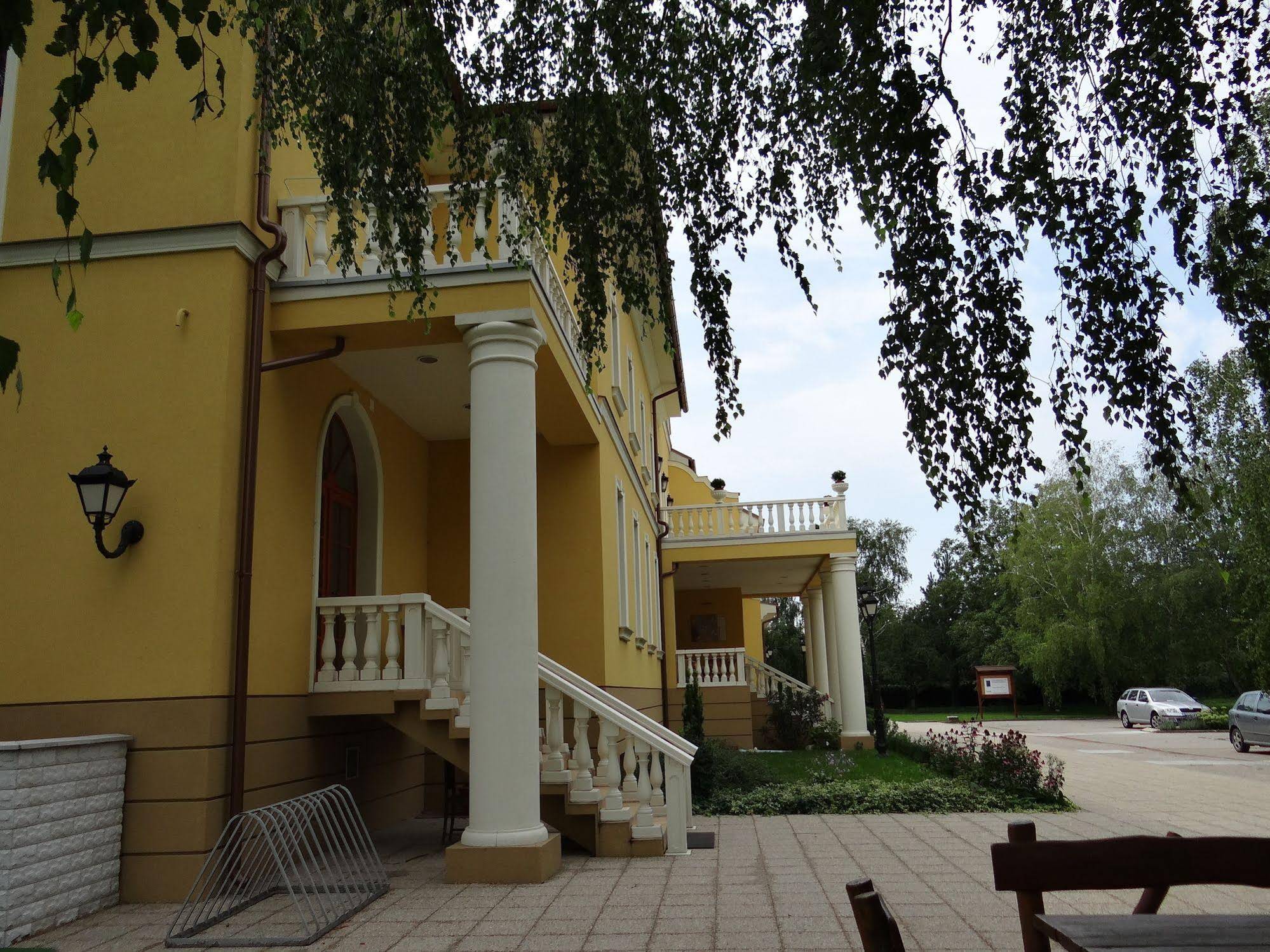 Hotel Plauter Kuria