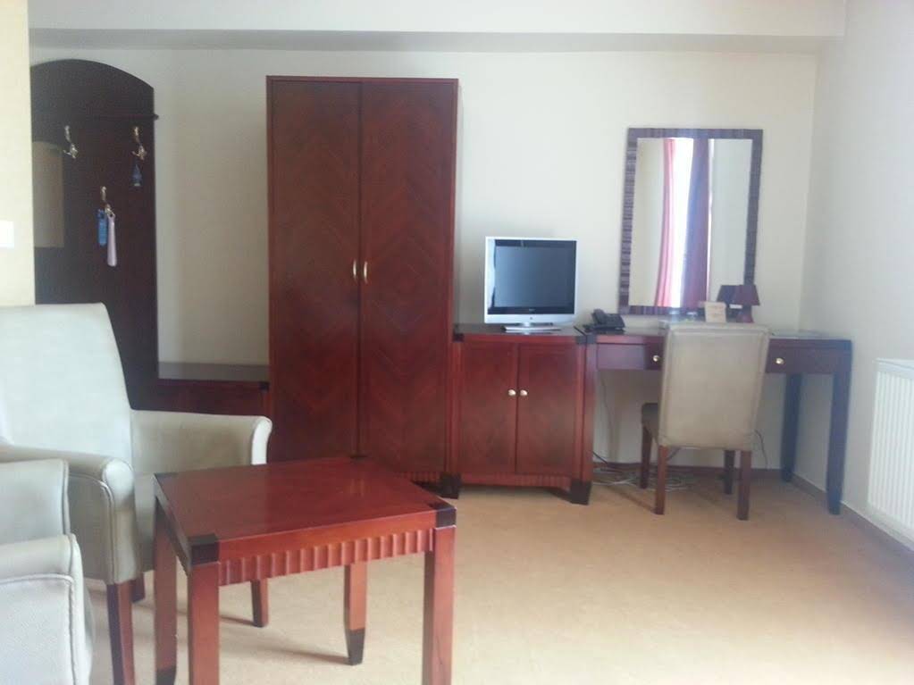 Hotel Boss