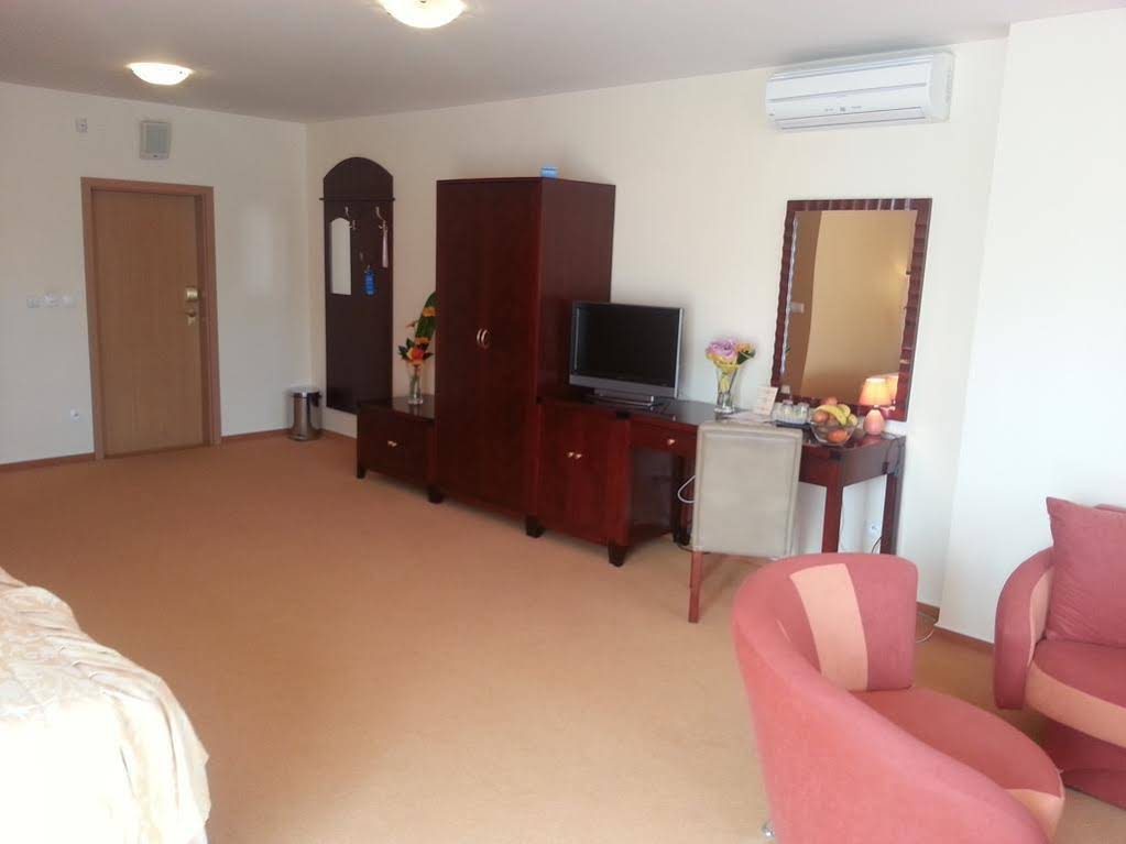 Hotel Boss