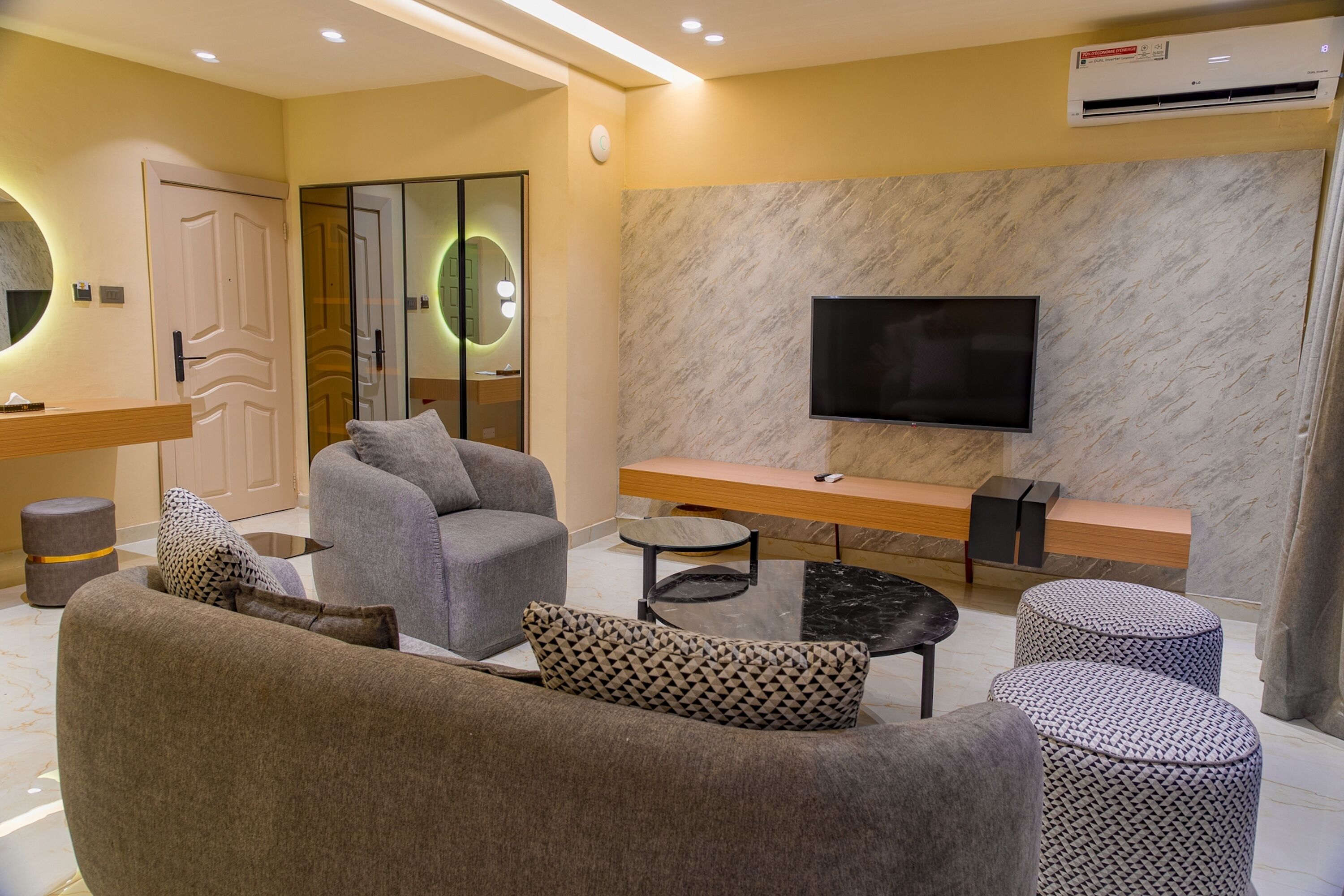 Country Lodge Complex